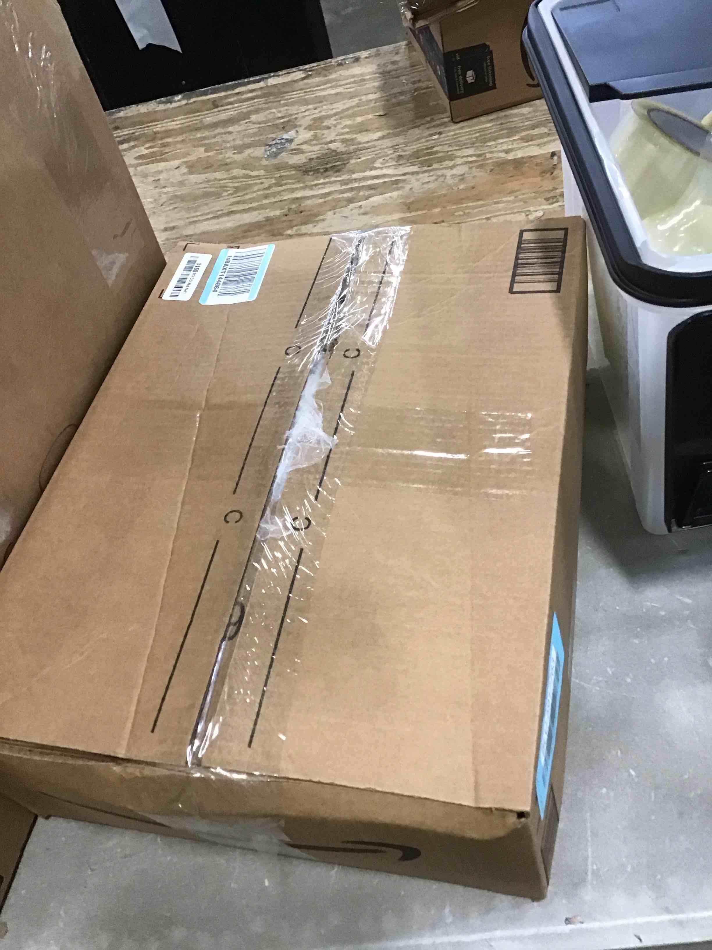 https://s3.amazonaws.com/lotting-images-prod/bidfta/BLU5917763_1710271020952.jpeg