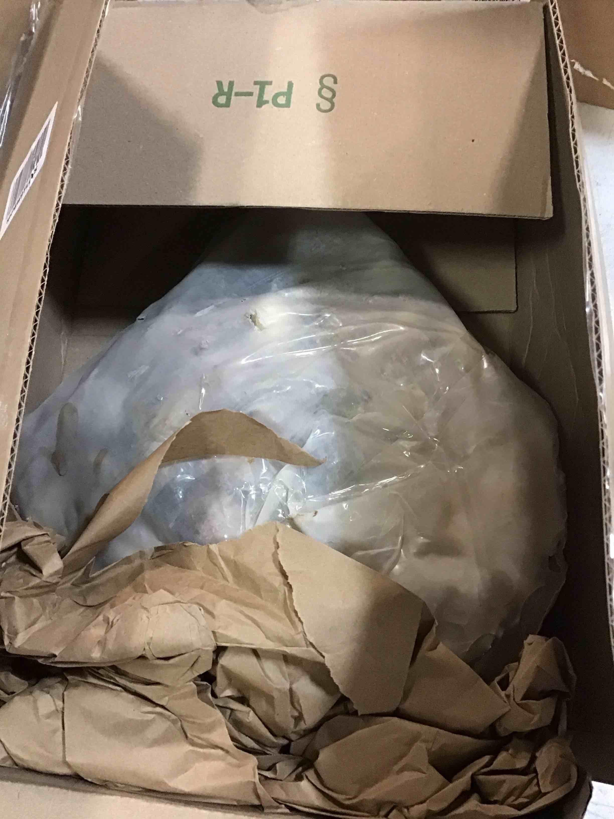 https://s3.amazonaws.com/lotting-images-prod/bidfta/BLU5917837_1710337215300.jpeg