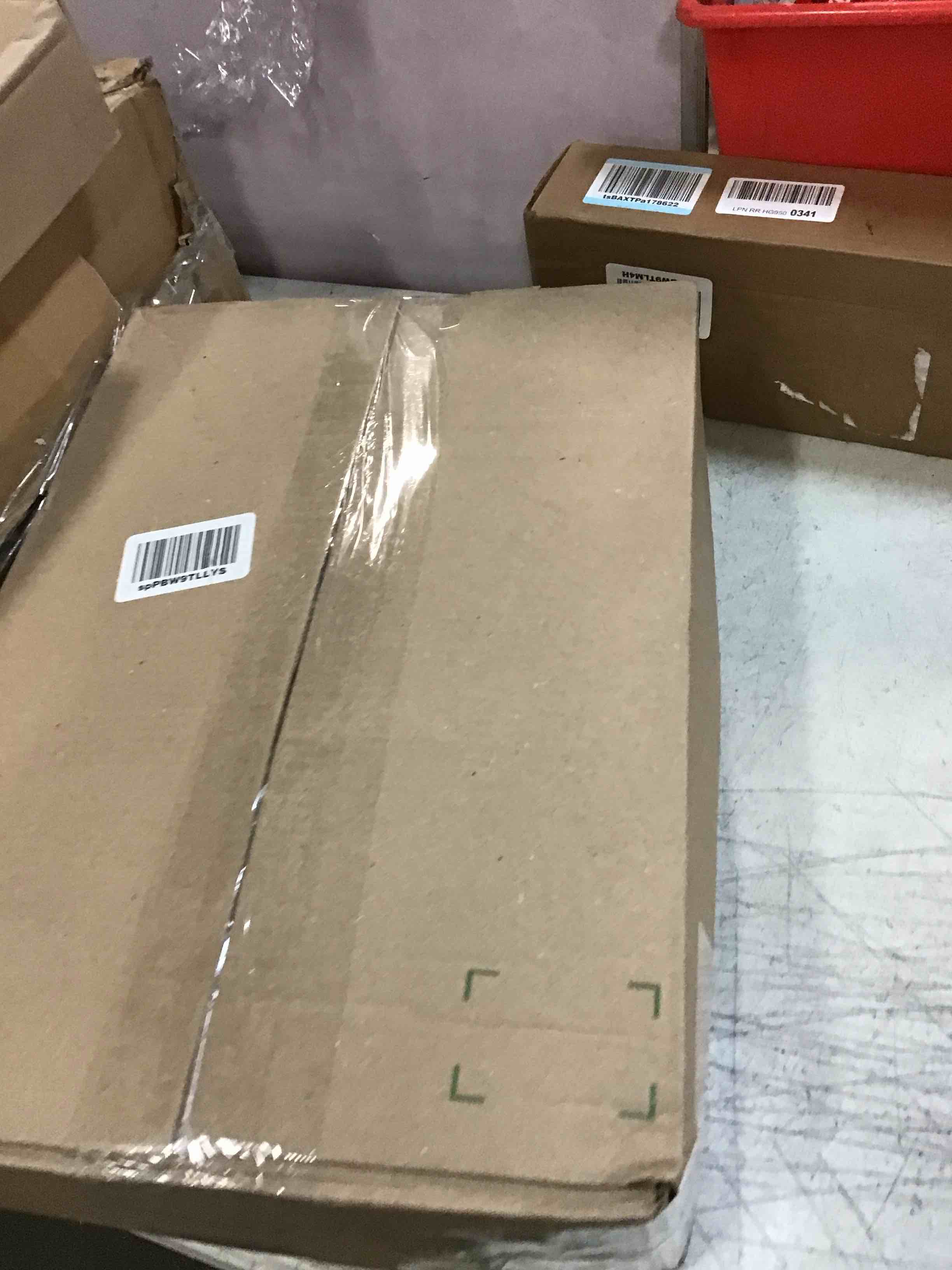 https://s3.amazonaws.com/lotting-images-prod/bidfta/BLU5917837_1710337239175.jpeg