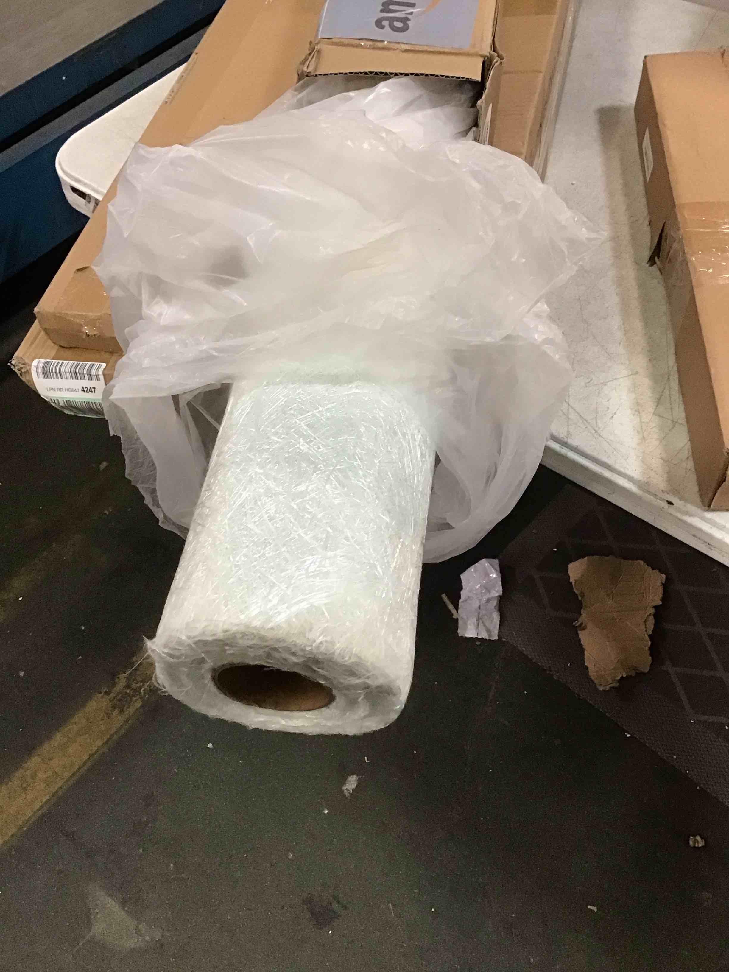 https://s3.amazonaws.com/lotting-images-prod/bidfta/BLU5917920_1710353157216.jpeg