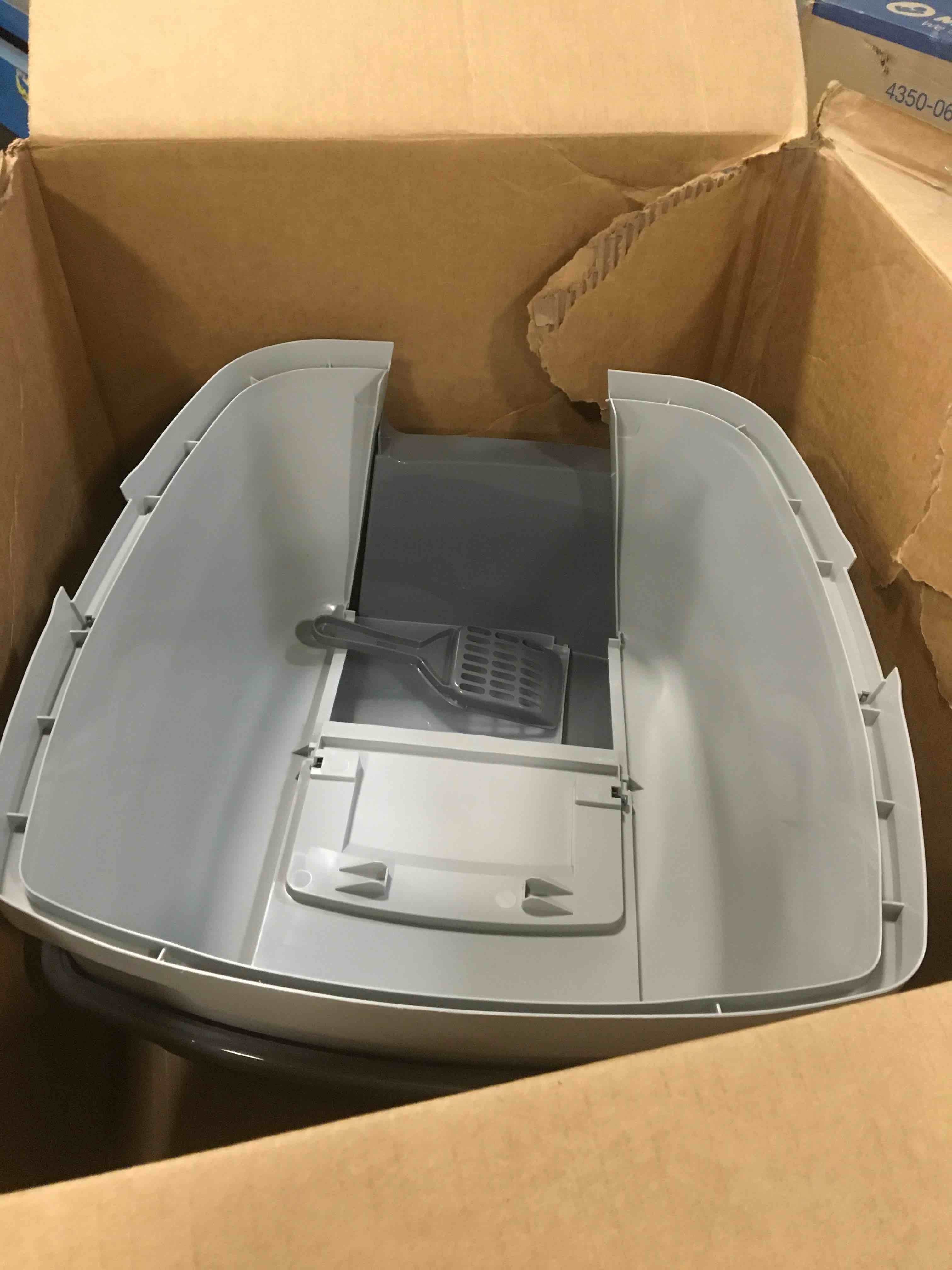 https://s3.amazonaws.com/lotting-images-prod/bidfta/BLU5917963_1709477342974.jpeg
