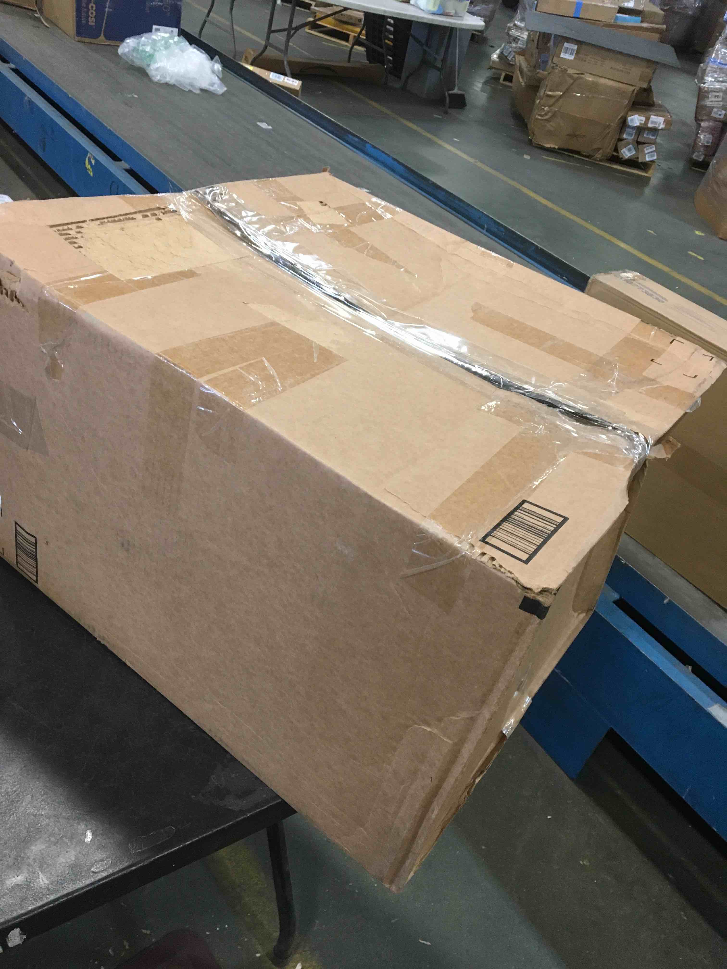 https://s3.amazonaws.com/lotting-images-prod/bidfta/BLU5917963_1709477368148.jpeg