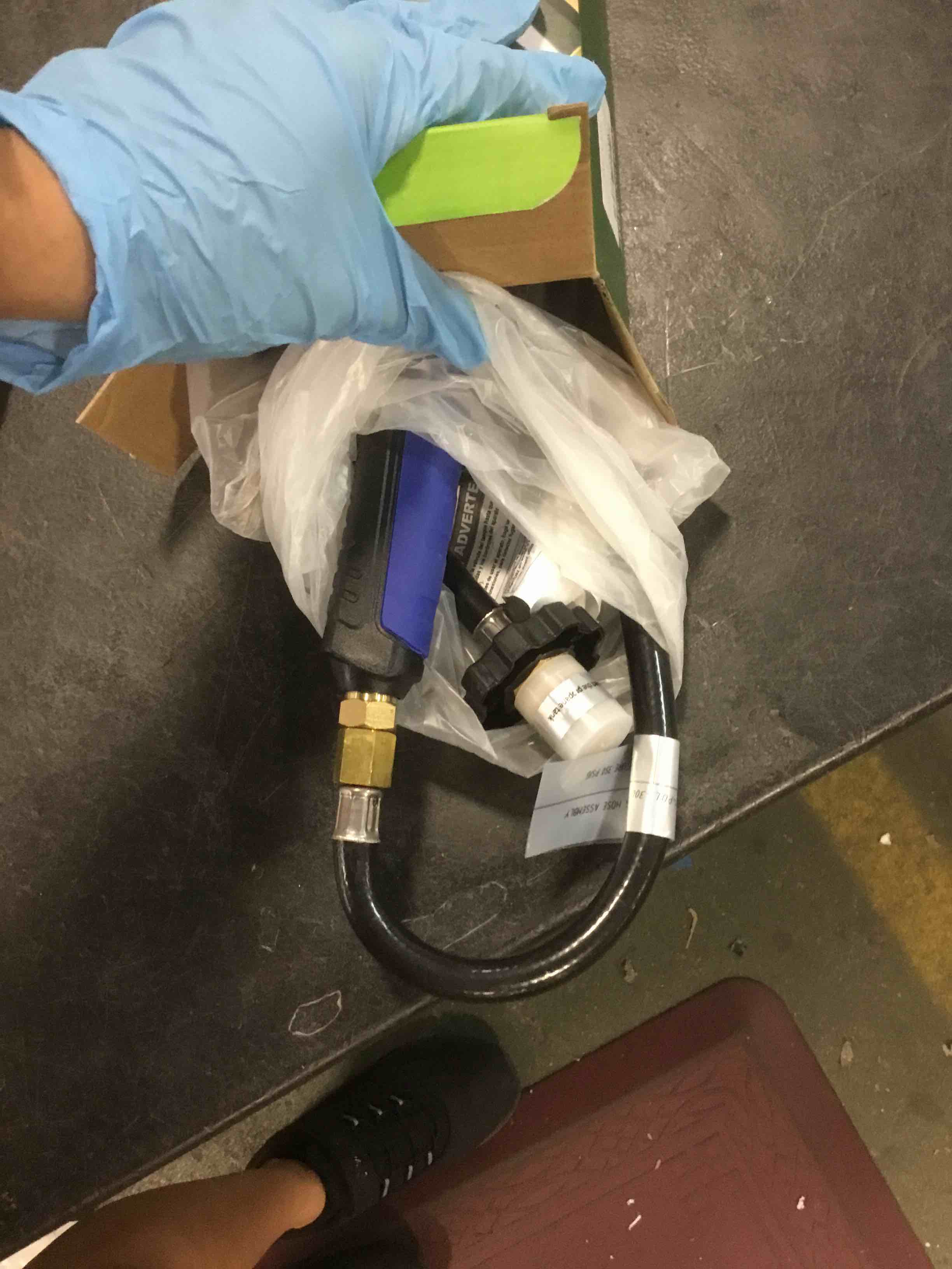 https://s3.amazonaws.com/lotting-images-prod/bidfta/BLU5918130_1709557587026.jpeg