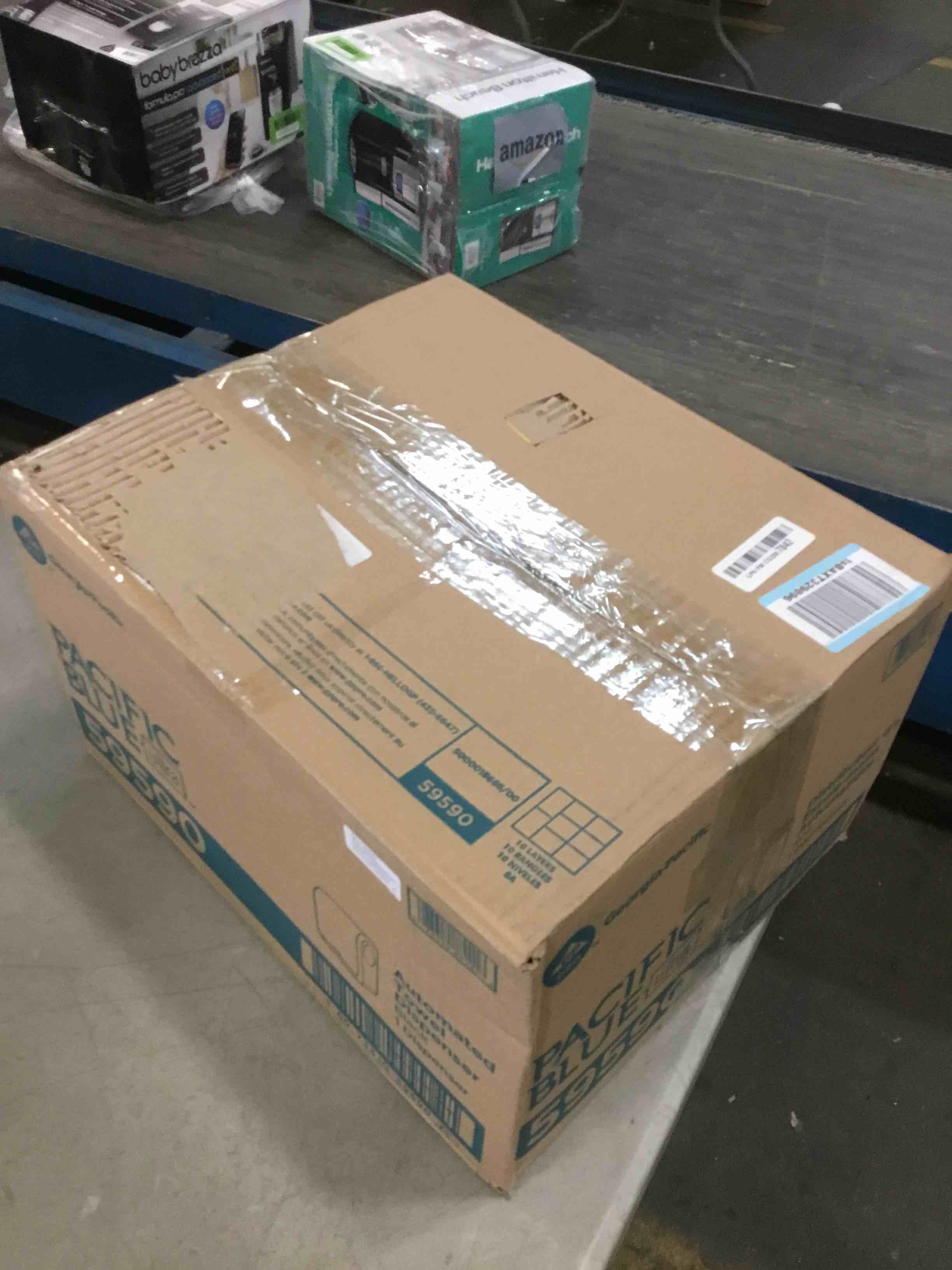 https://s3.amazonaws.com/lotting-images-prod/bidfta/BLU5918709_1709743765714.jpeg