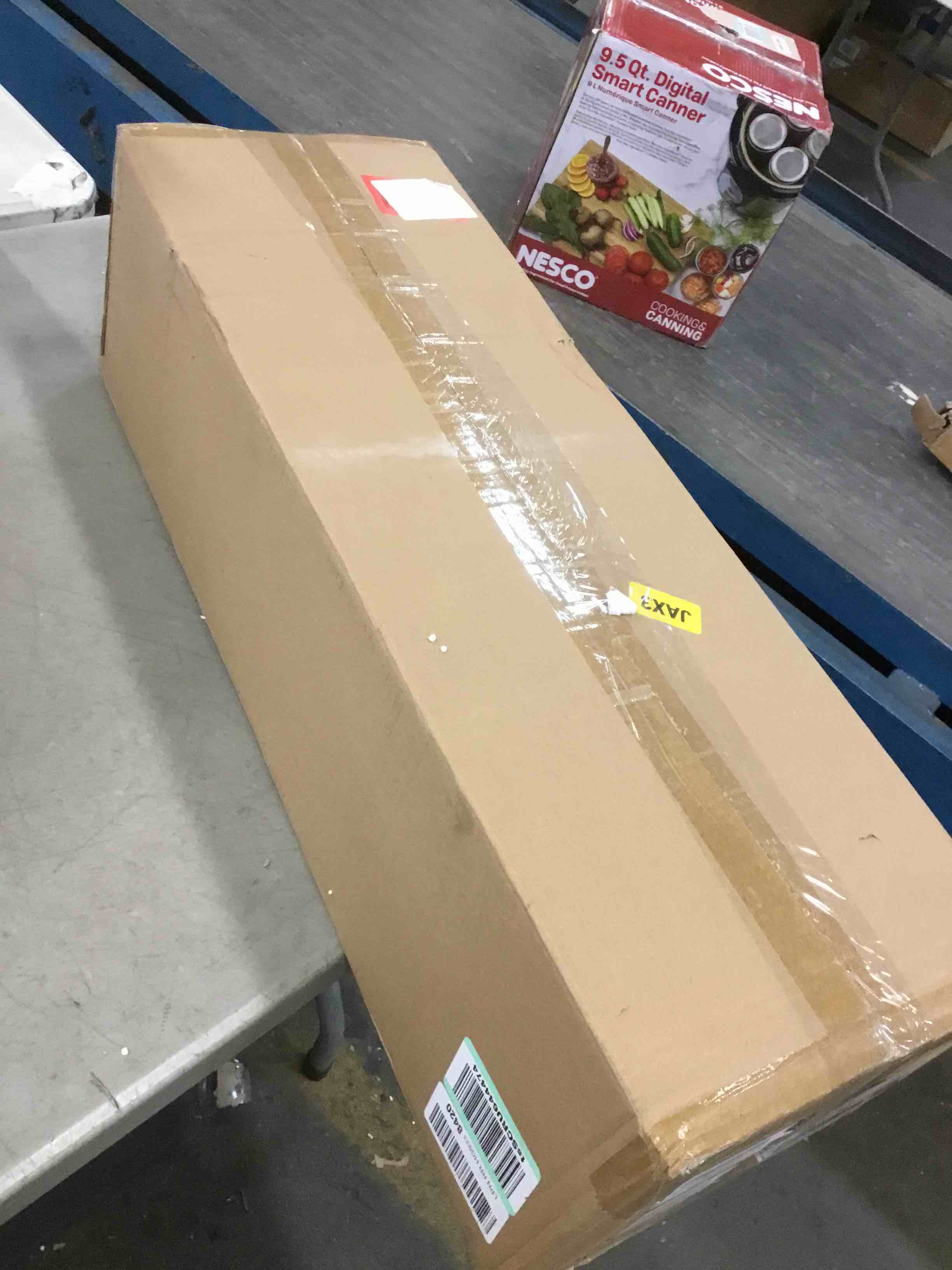 https://s3.amazonaws.com/lotting-images-prod/bidfta/BLU5918791_1709756886033.jpeg