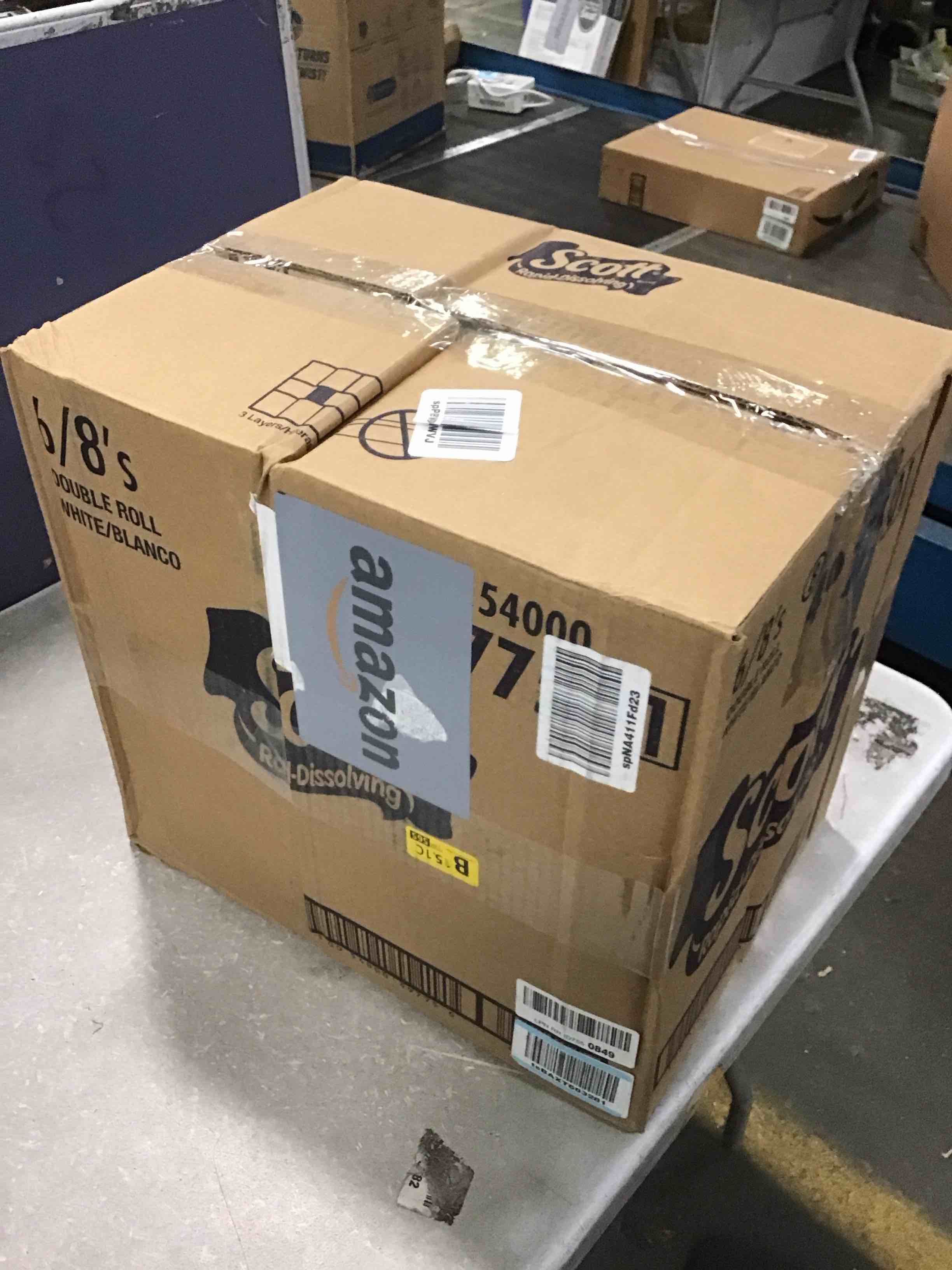https://s3.amazonaws.com/lotting-images-prod/bidfta/BLU5919084_1709904909284.jpeg
