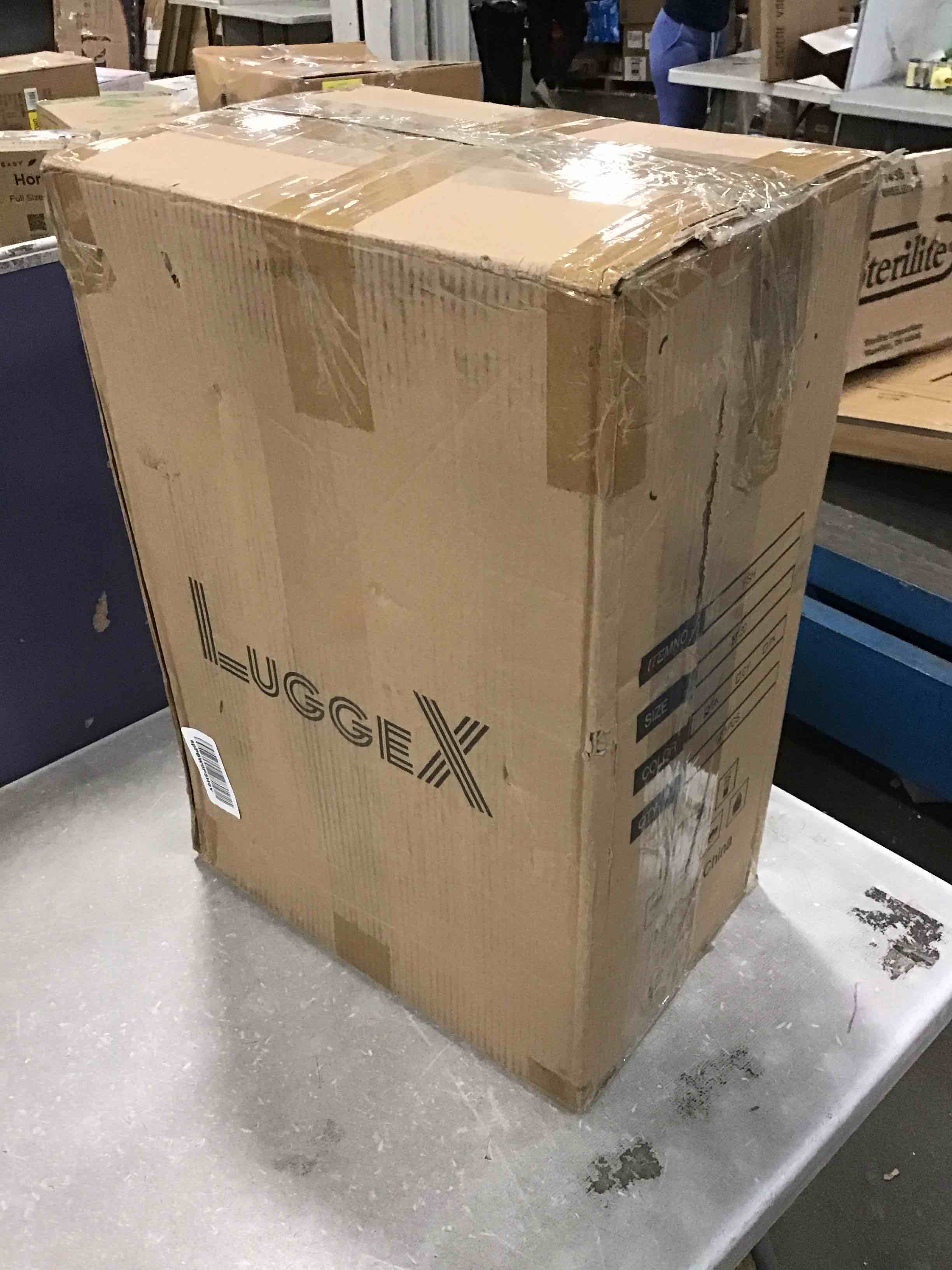 https://s3.amazonaws.com/lotting-images-prod/bidfta/BLU5919090_1709905801189.jpeg