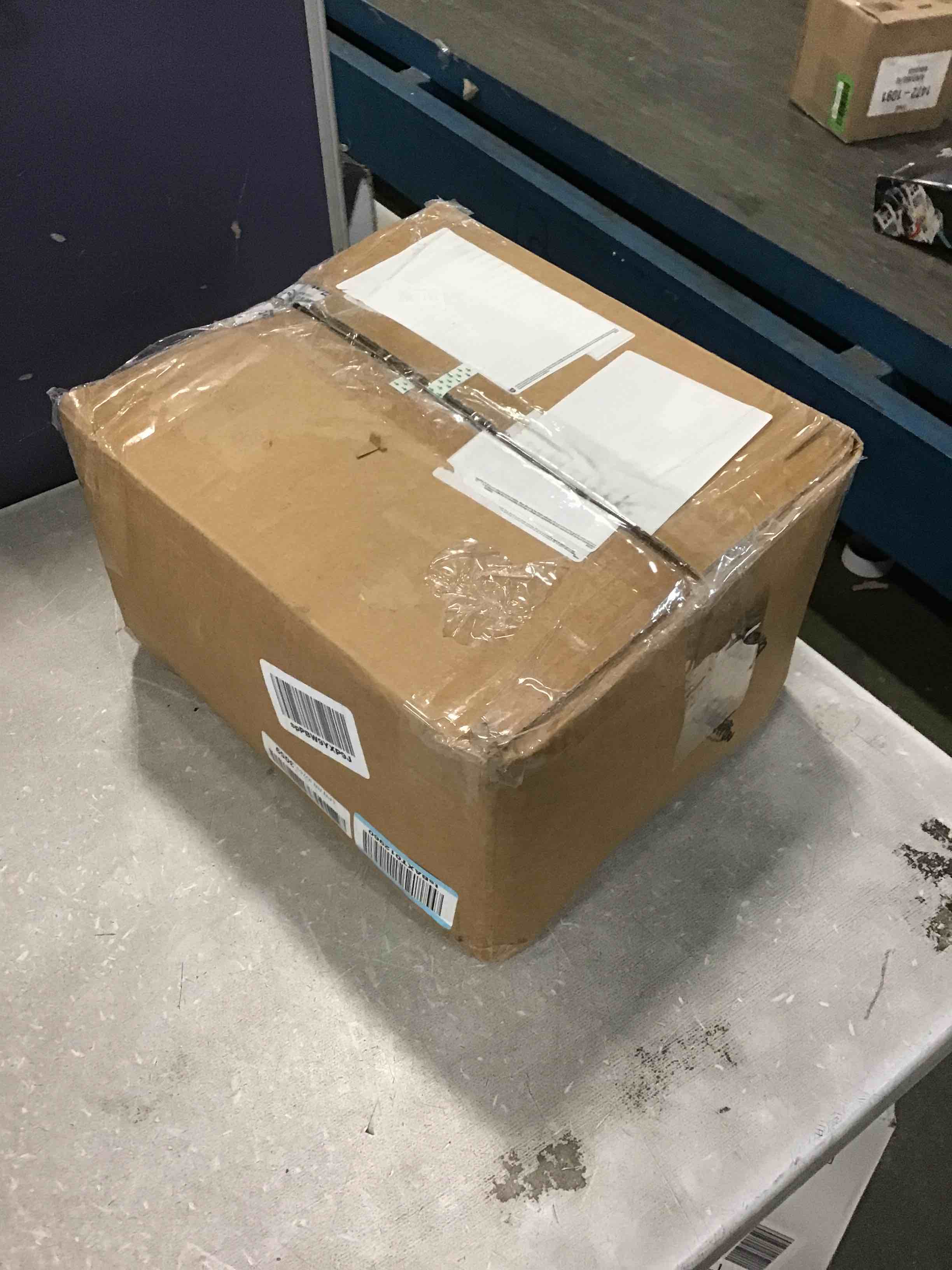 https://s3.amazonaws.com/lotting-images-prod/bidfta/BLU5919250_1709930993037.jpeg