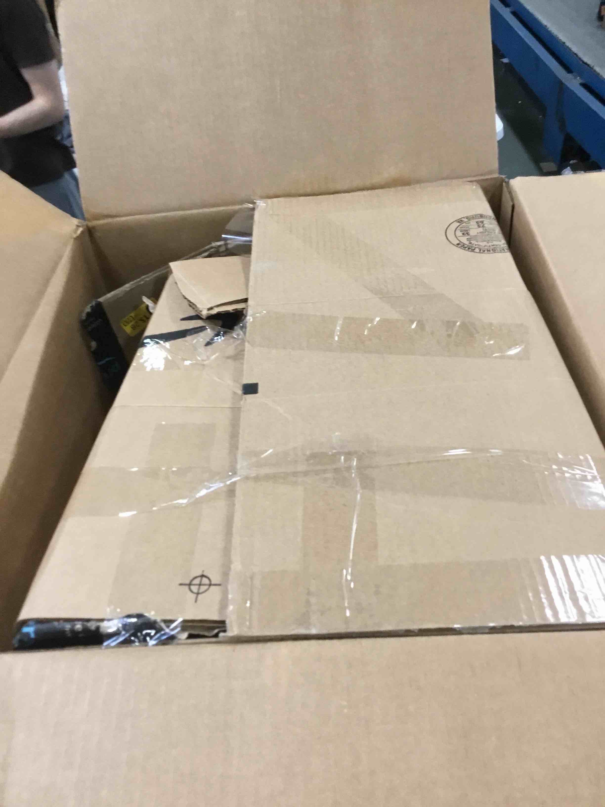 https://s3.amazonaws.com/lotting-images-prod/bidfta/BLU5919567_1709657075621.jpeg
