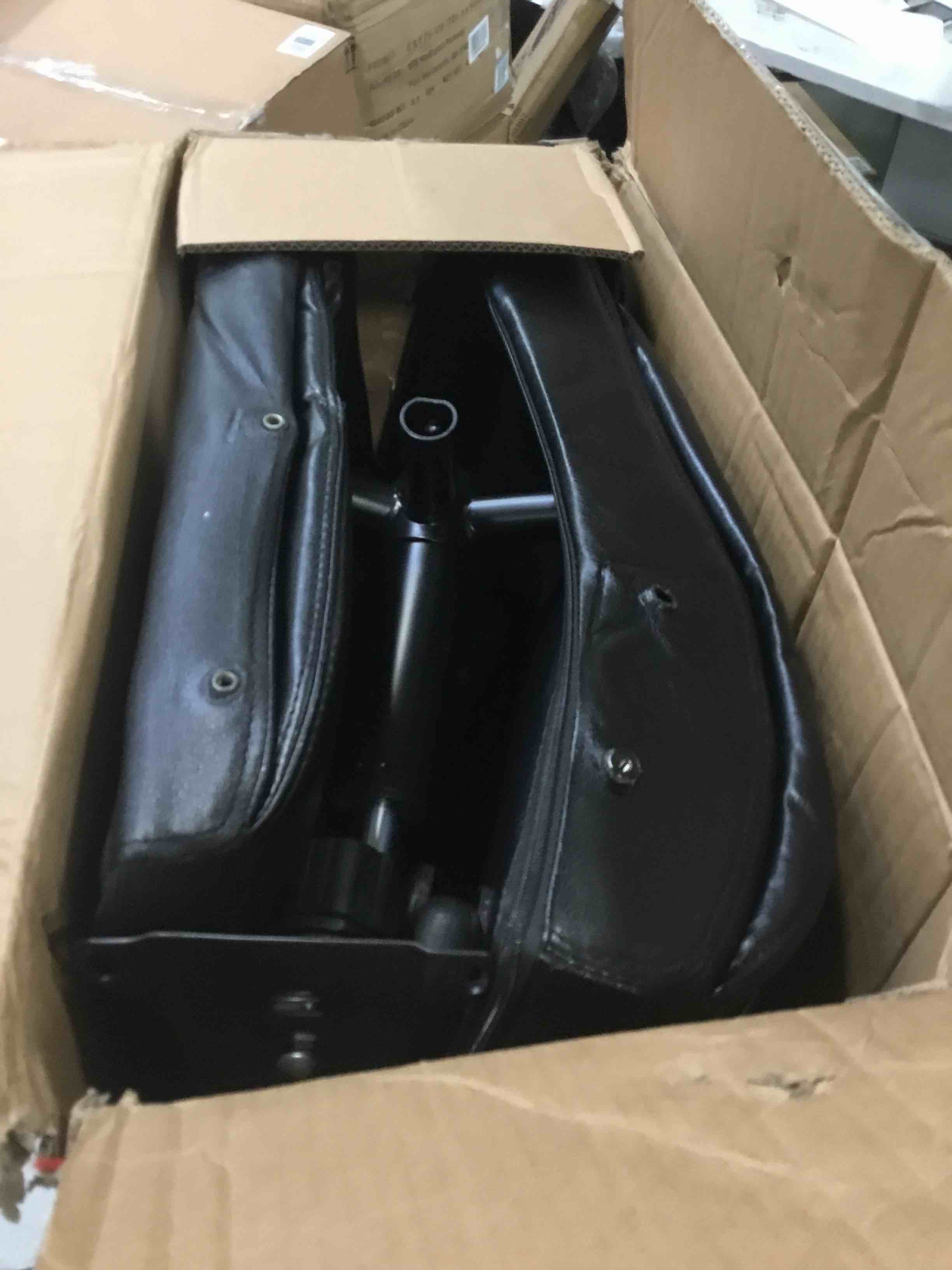 https://s3.amazonaws.com/lotting-images-prod/bidfta/BLU5919569_1709657262197.jpeg