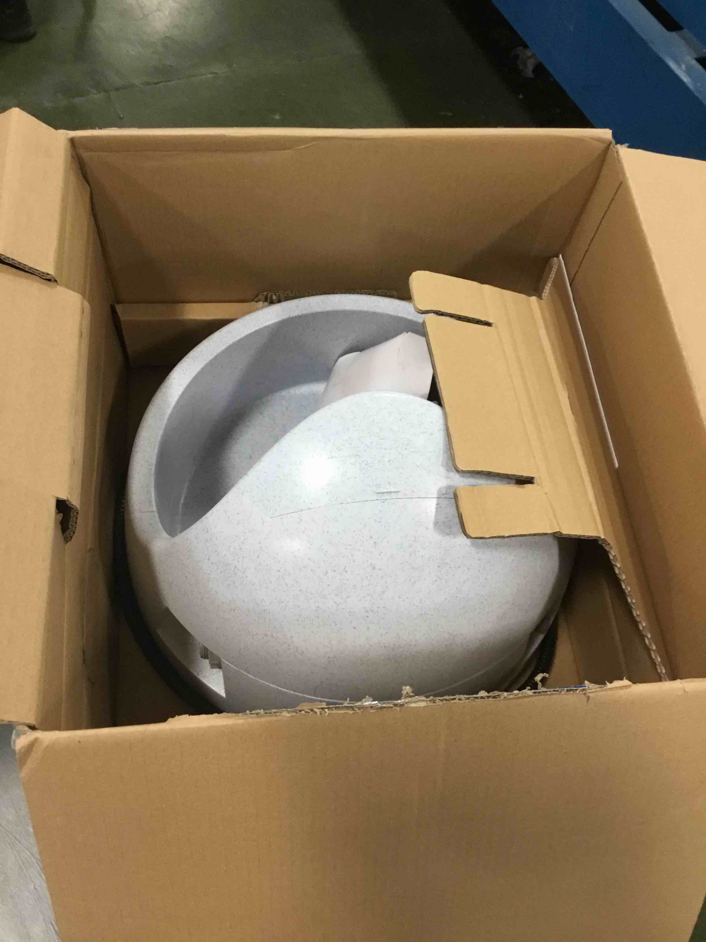 https://s3.amazonaws.com/lotting-images-prod/bidfta/BLU5919638_1709665067432.jpeg