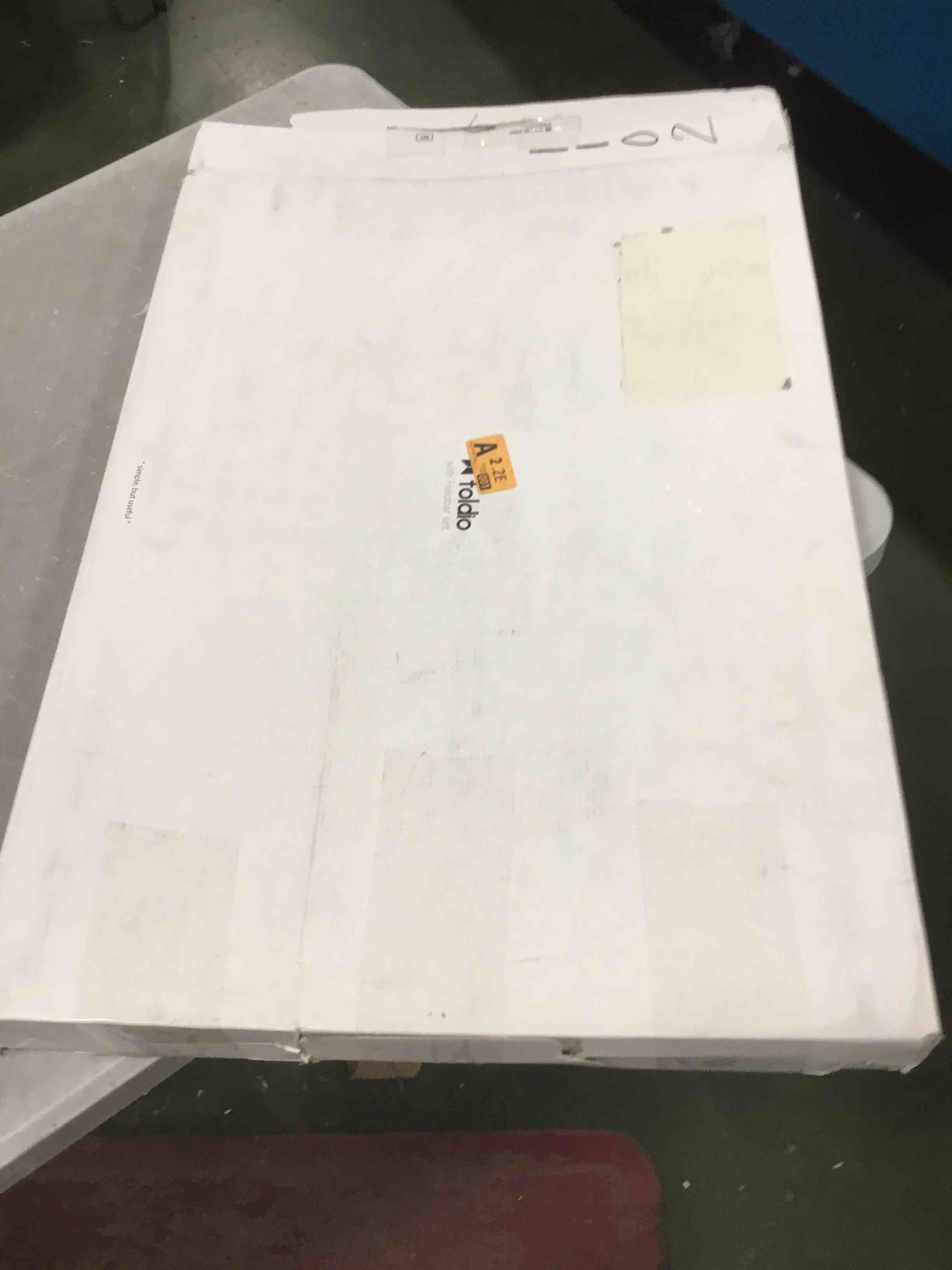 https://s3.amazonaws.com/lotting-images-prod/bidfta/BLU5919650_1709666388451.jpeg