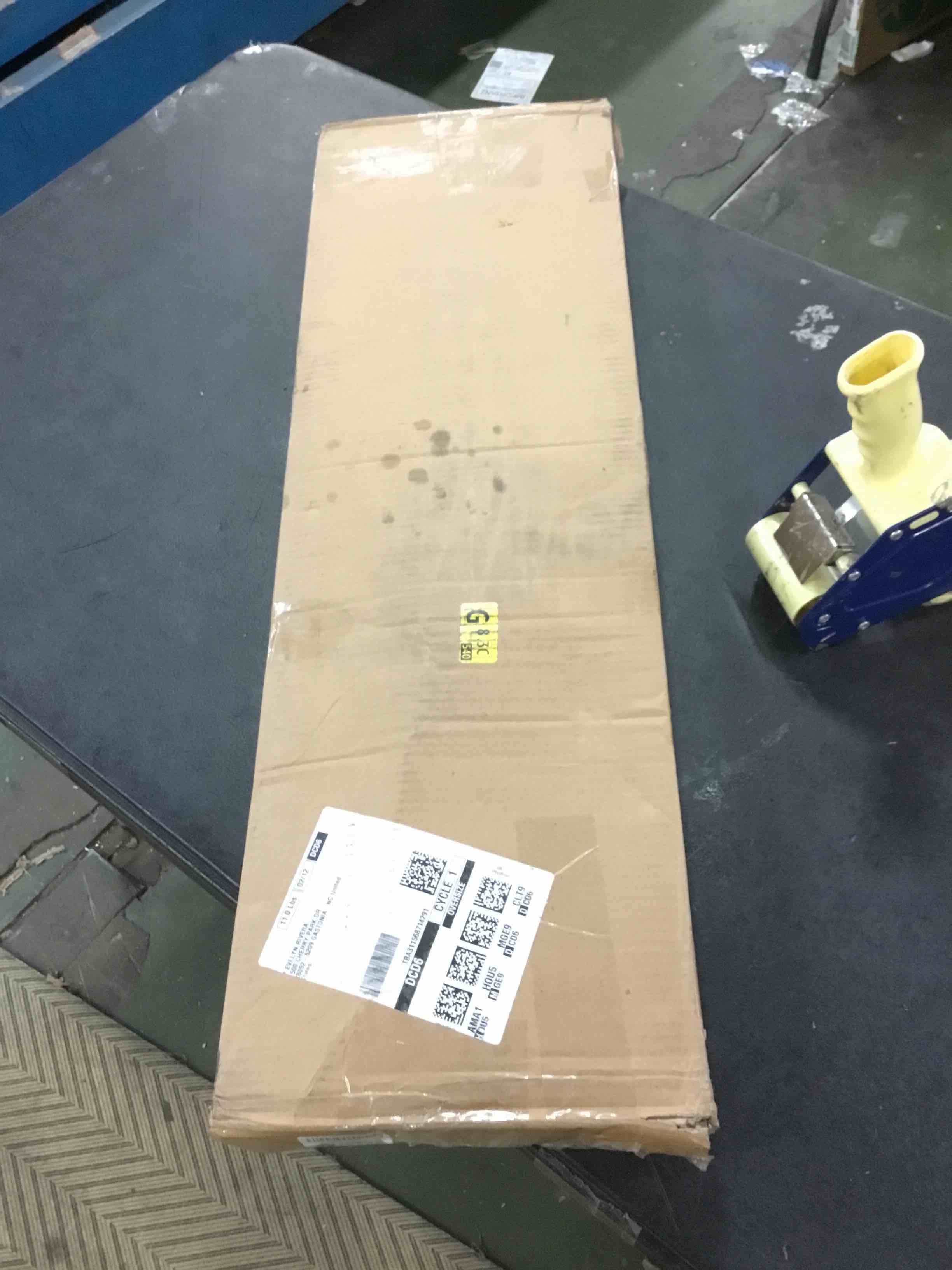 https://s3.amazonaws.com/lotting-images-prod/bidfta/BLU5919856_1709741893953.jpeg