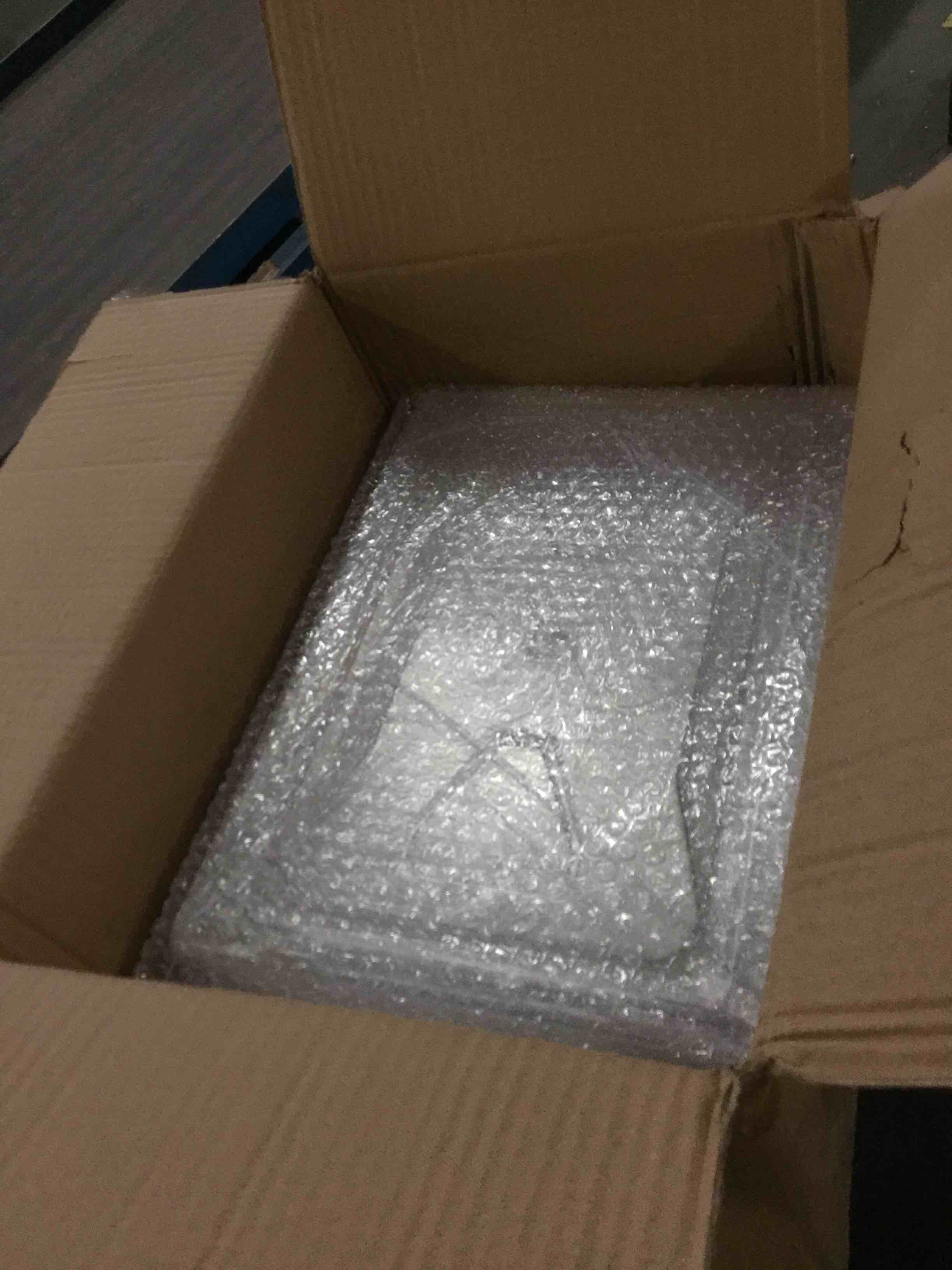 https://s3.amazonaws.com/lotting-images-prod/bidfta/BLU5919911_1709749601640.jpeg