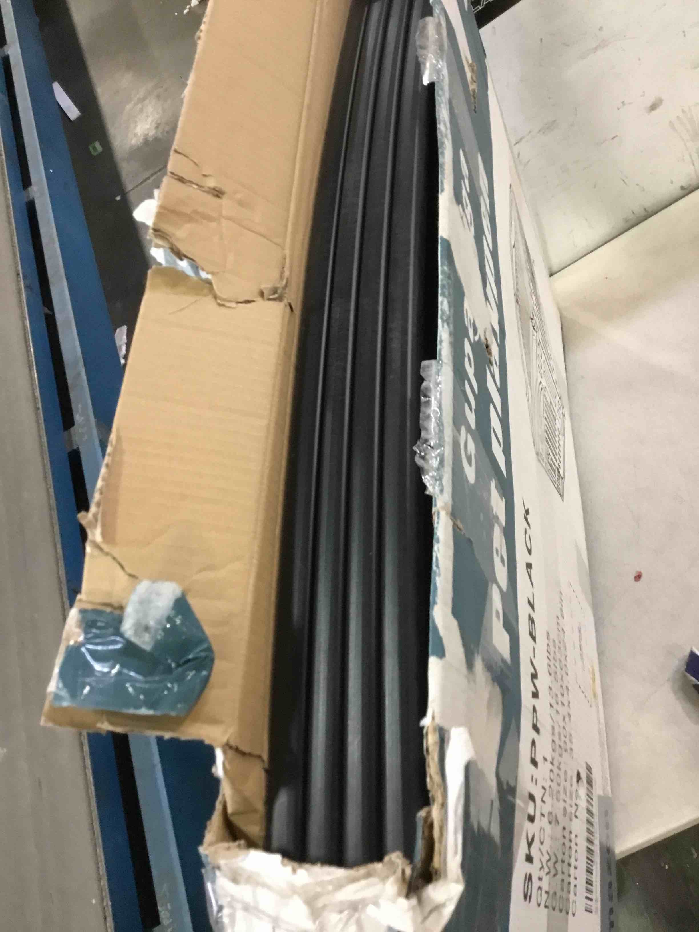 https://s3.amazonaws.com/lotting-images-prod/bidfta/BLU5920185_1709837831546.jpeg