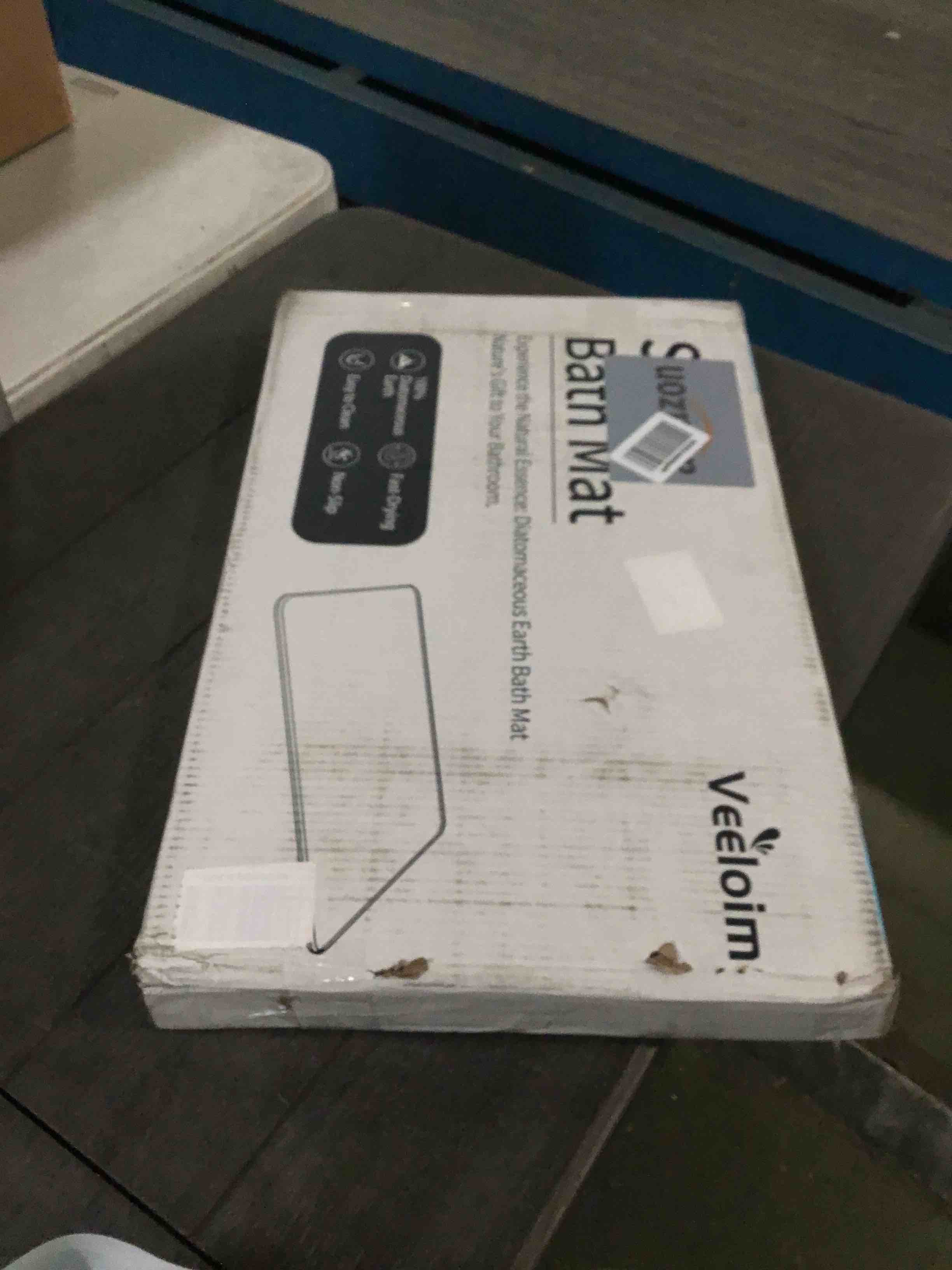 https://s3.amazonaws.com/lotting-images-prod/bidfta/BLU5920877_1710264437451.jpeg