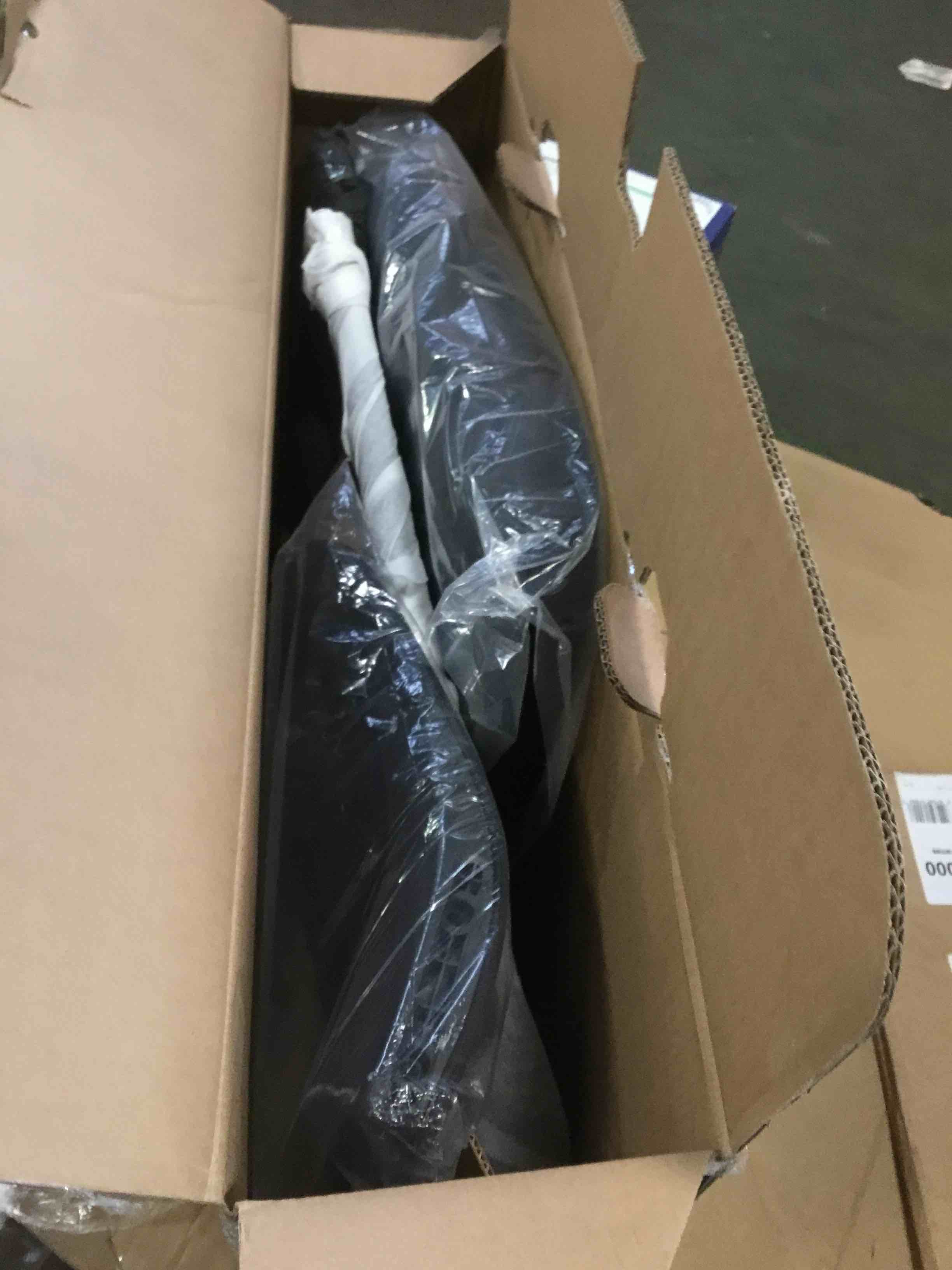 https://s3.amazonaws.com/lotting-images-prod/bidfta/BLU5921973_1709825307510.jpeg