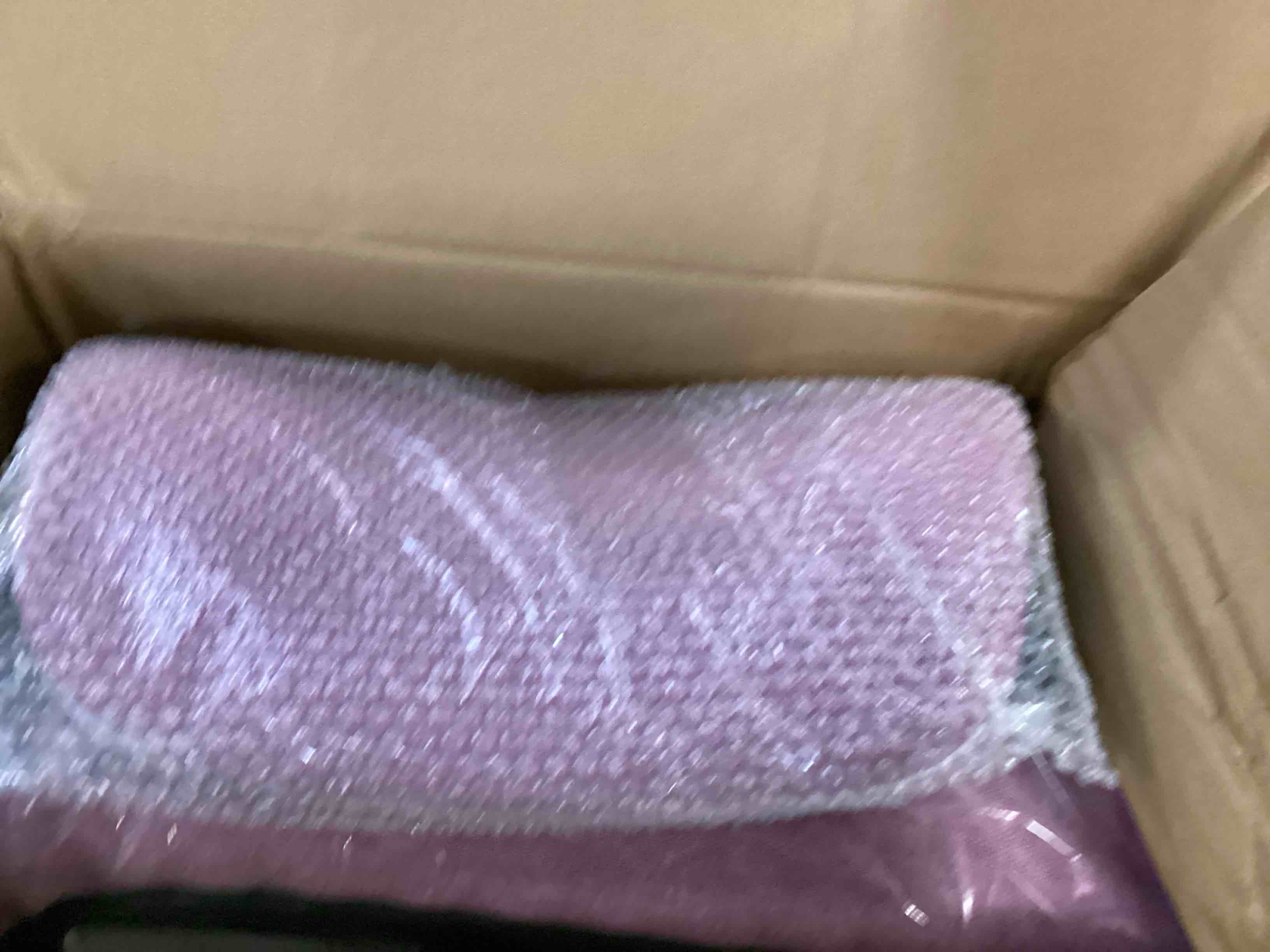 https://s3.amazonaws.com/lotting-images-prod/bidfta/BLU5922716_1709826452437.jpeg