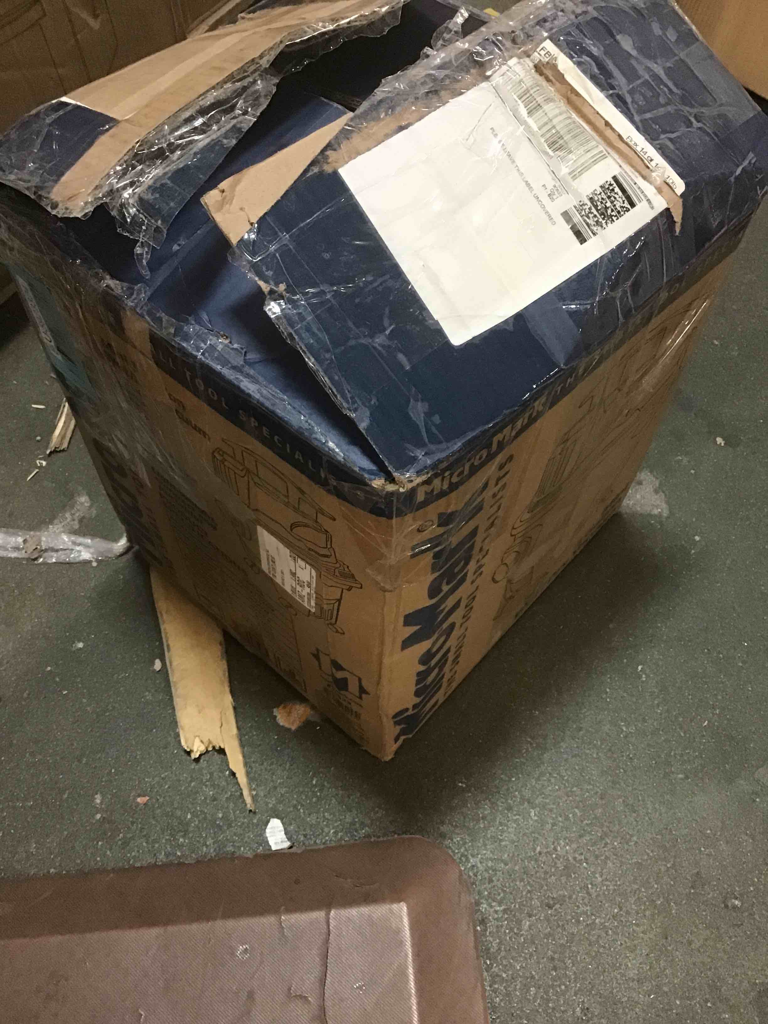 https://s3.amazonaws.com/lotting-images-prod/bidfta/BLU5923324_1710877389143.jpeg
