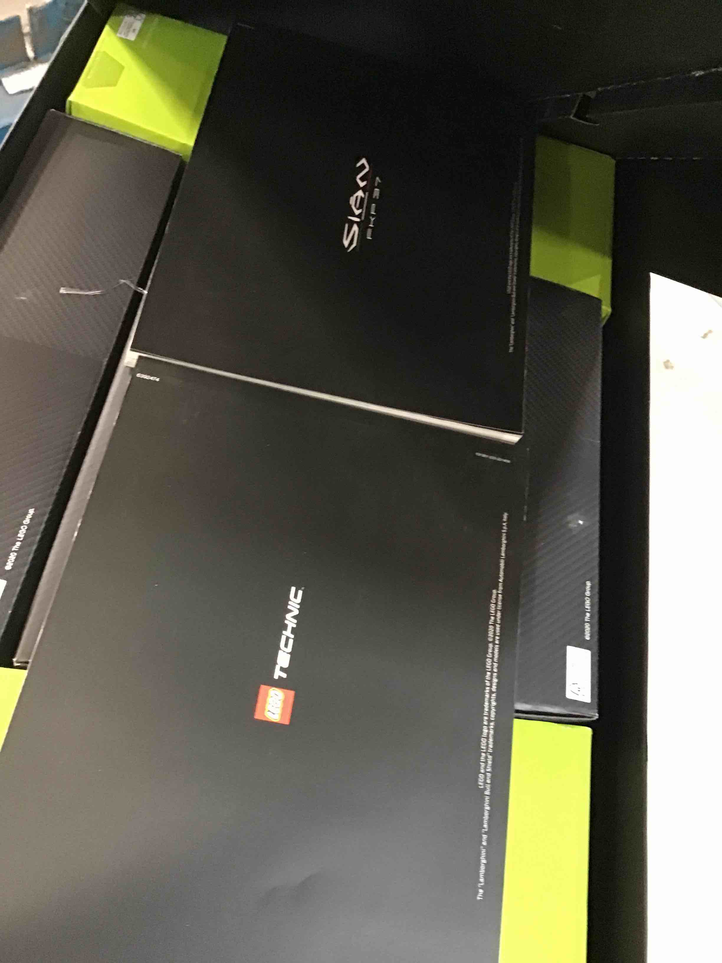 https://s3.amazonaws.com/lotting-images-prod/bidfta/BLU5923723_1711046540310.jpeg