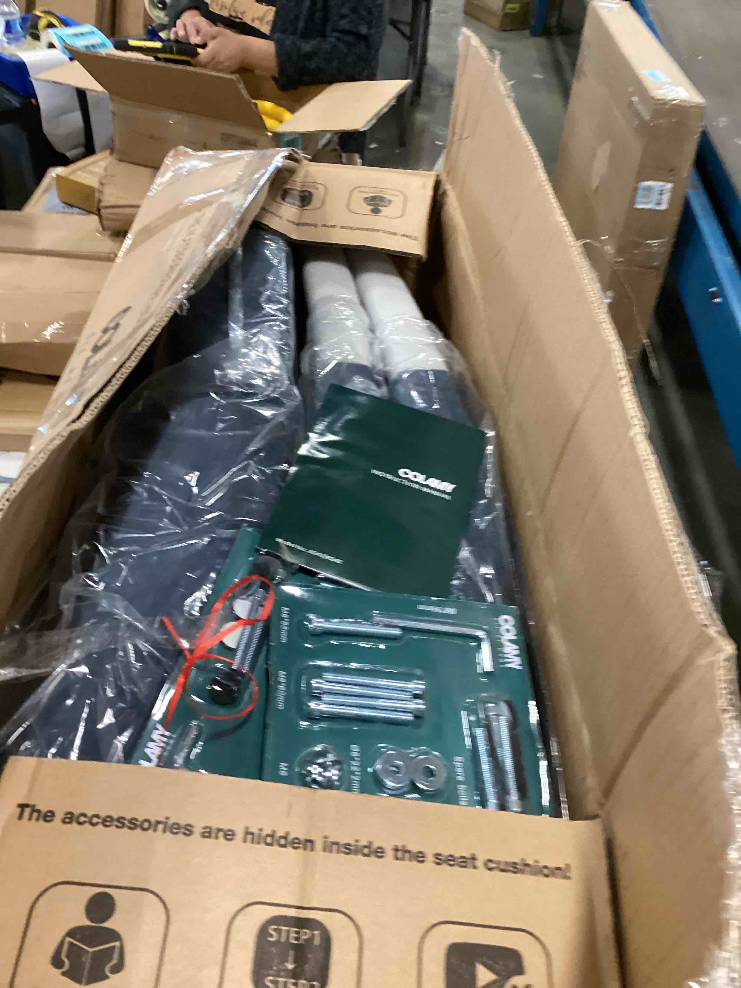 https://s3.amazonaws.com/lotting-images-prod/bidfta/BLU5924555_1710940856465.jpeg