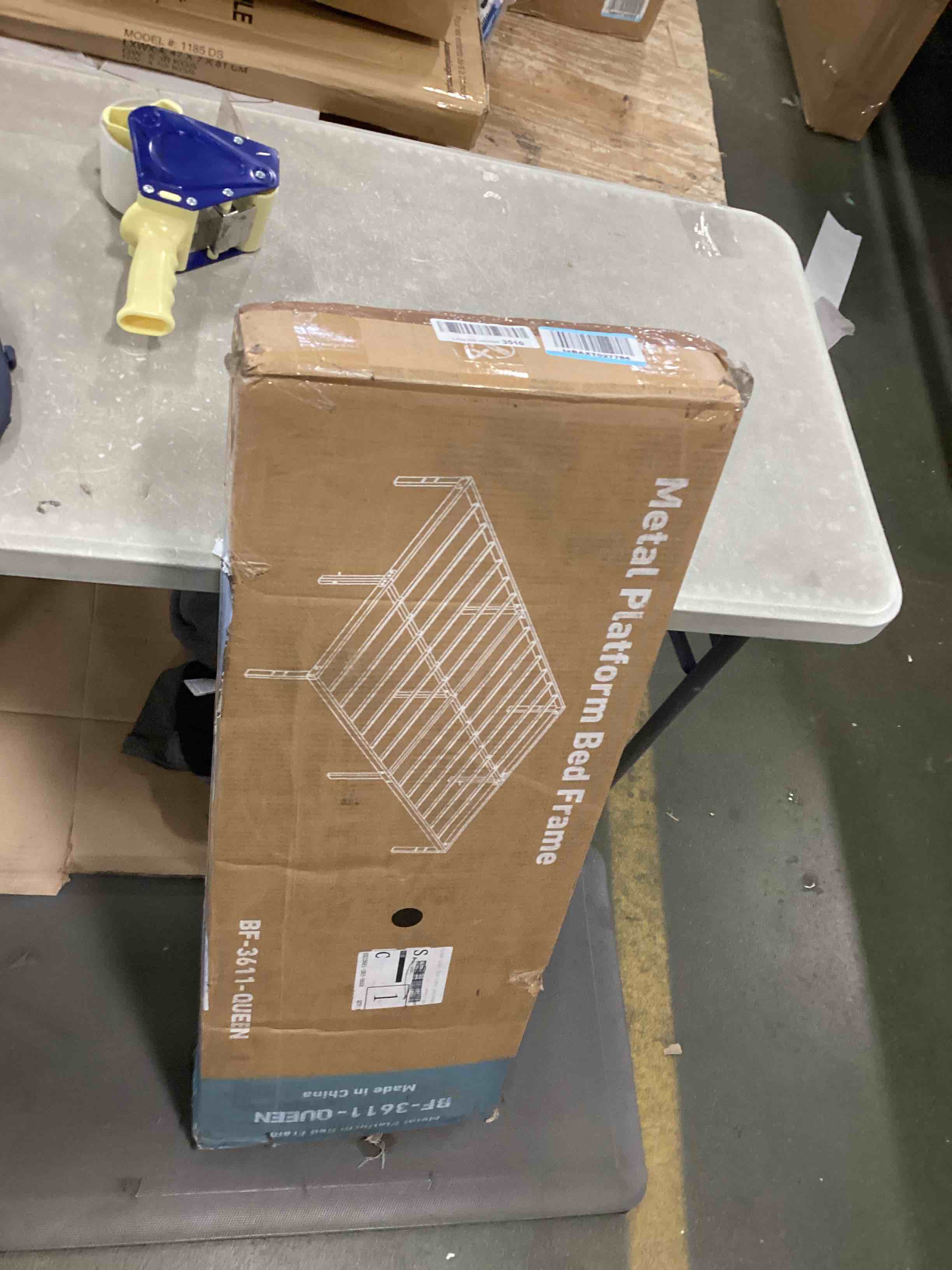https://s3.amazonaws.com/lotting-images-prod/bidfta/BLU5924558_1710941249549.jpeg