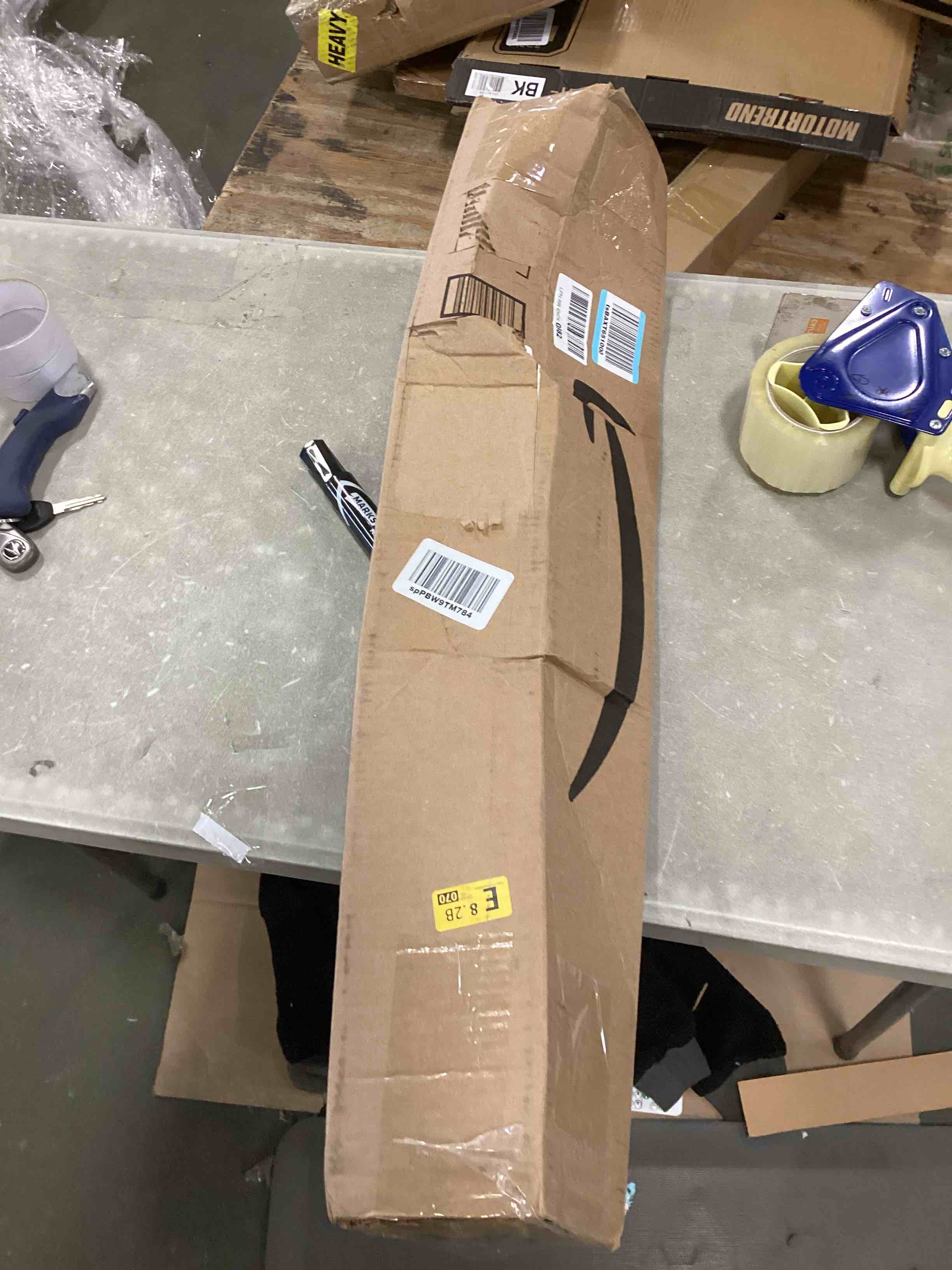 https://s3.amazonaws.com/lotting-images-prod/bidfta/BLU5924584_1710946126414.jpeg