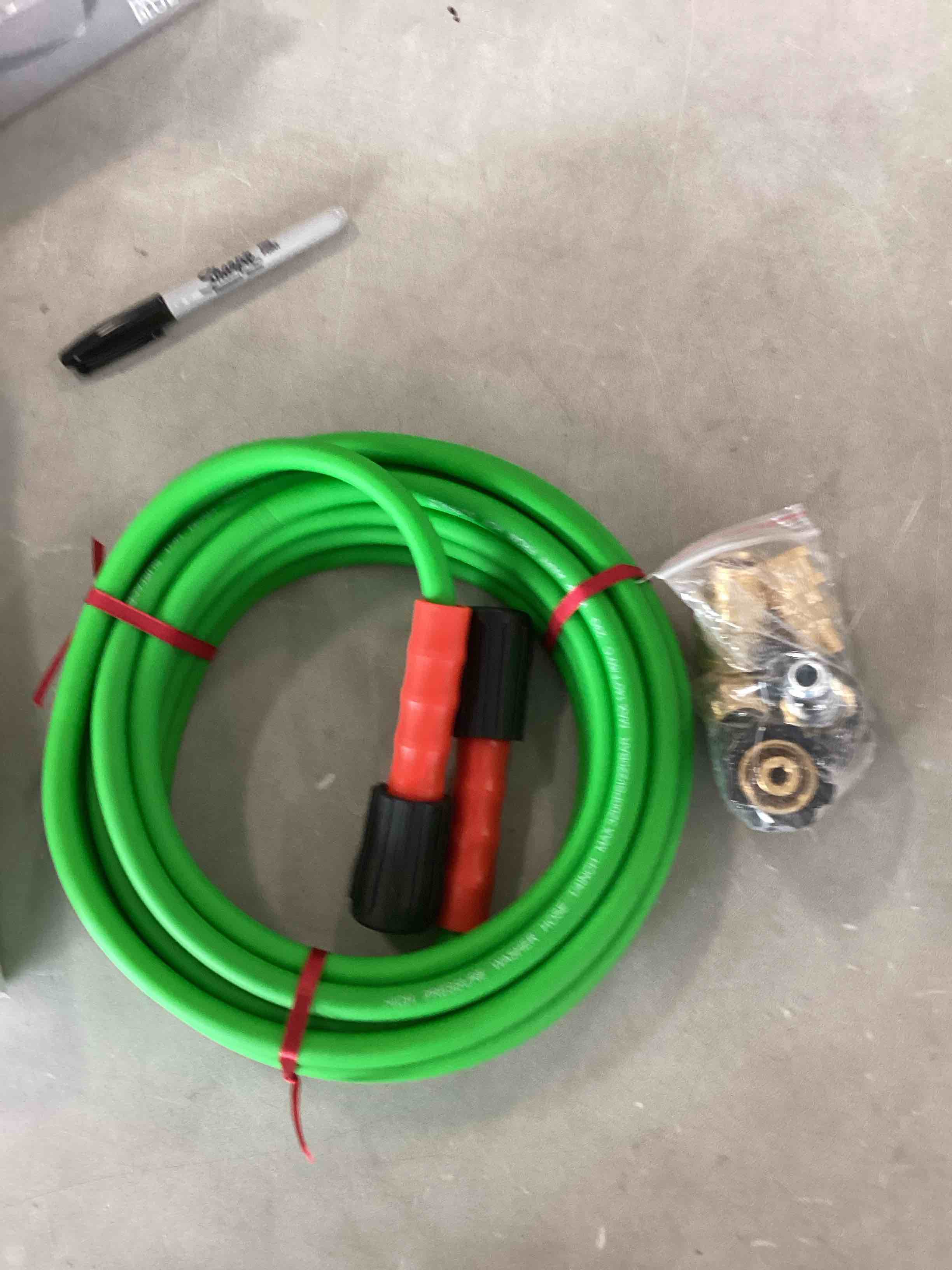 https://s3.amazonaws.com/lotting-images-prod/bidfta/BLU5925336_1711546317189.jpeg