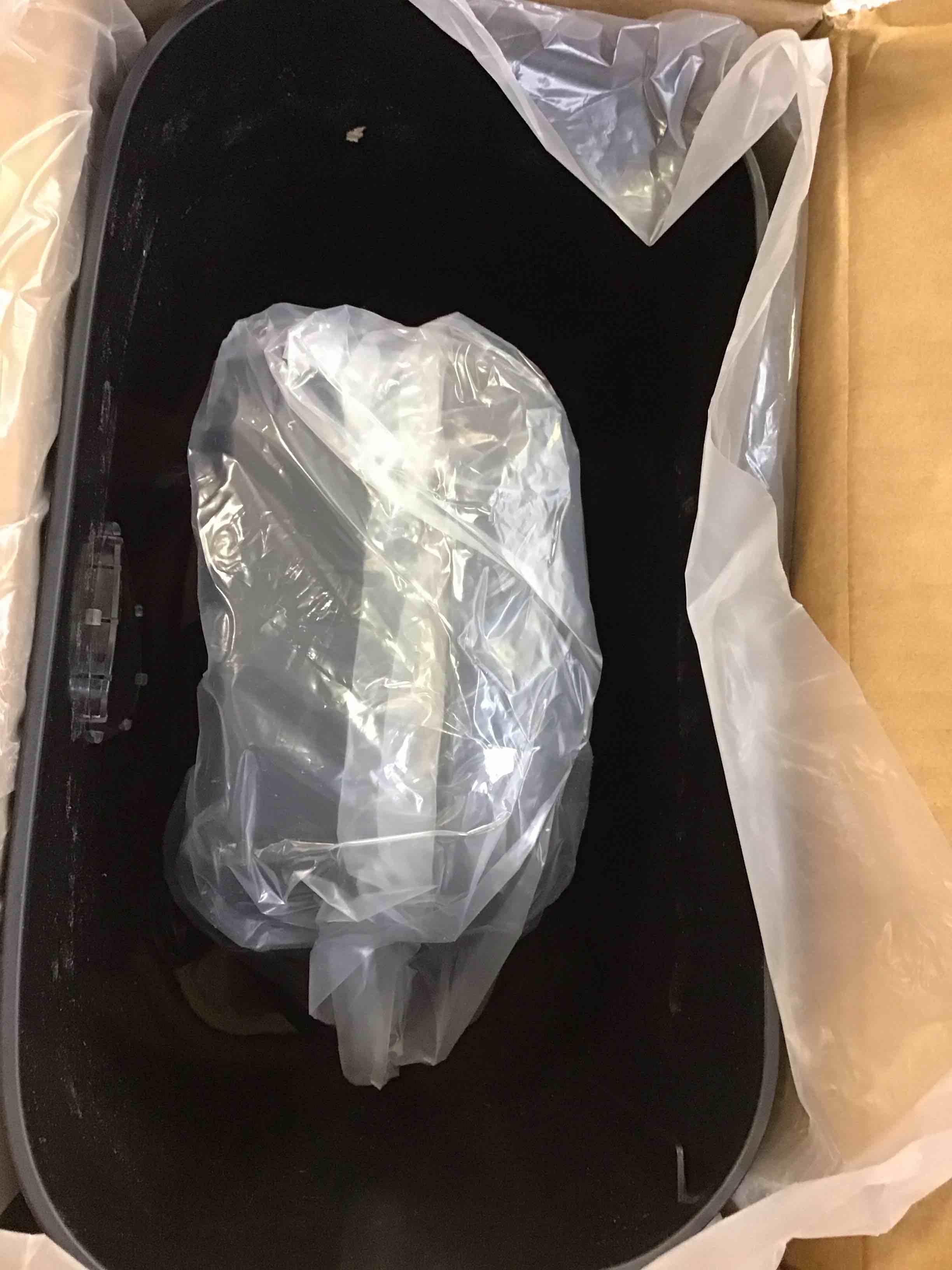 https://s3.amazonaws.com/lotting-images-prod/bidfta/BLU5925754_1709664786306.jpeg