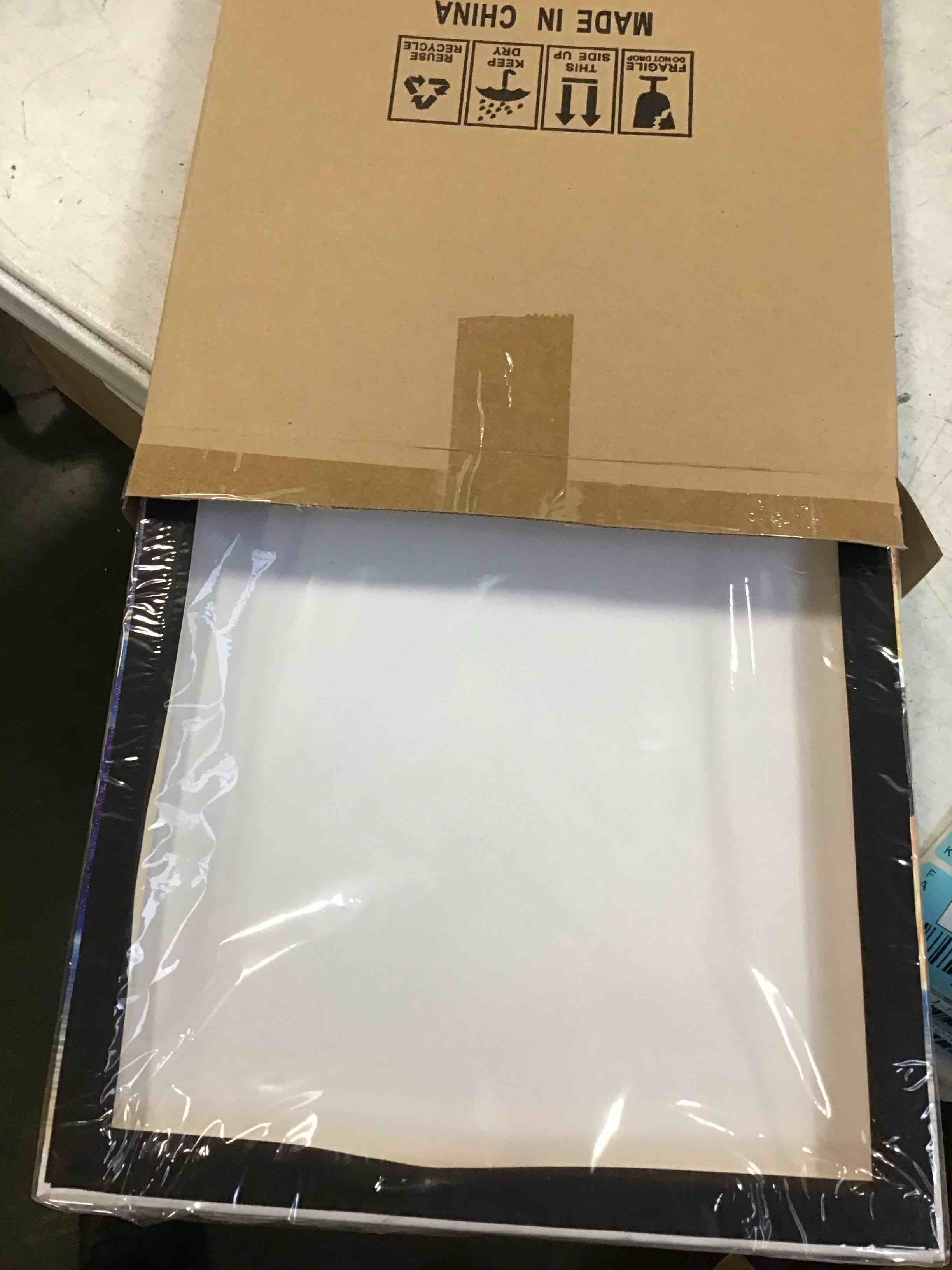 https://s3.amazonaws.com/lotting-images-prod/bidfta/BLU5925765_1709667743613.jpeg