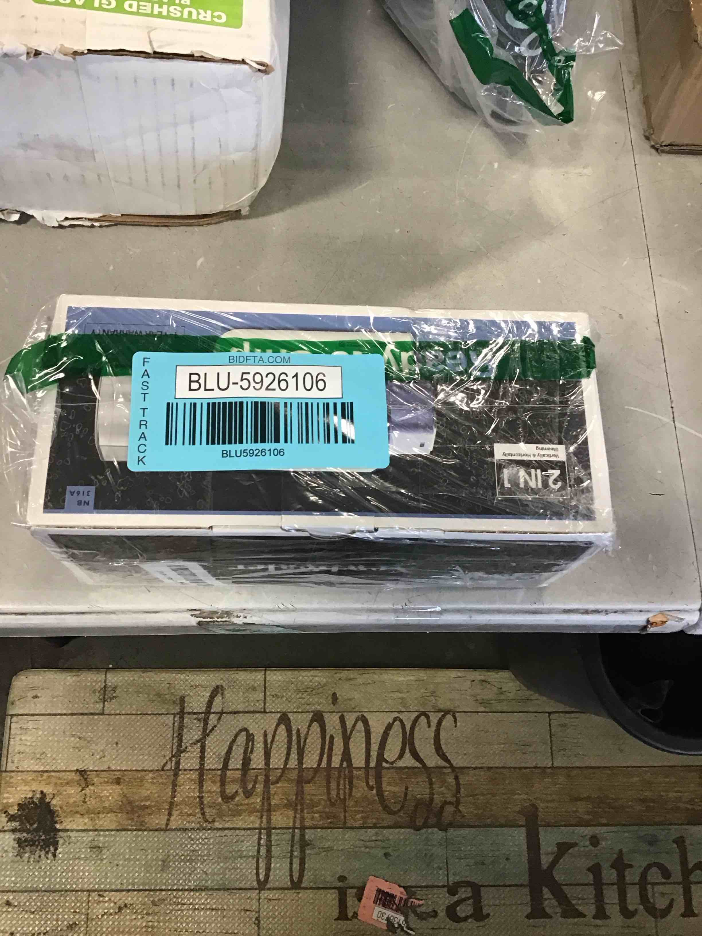 https://s3.amazonaws.com/lotting-images-prod/bidfta/BLU5926106_1710422076929.jpeg