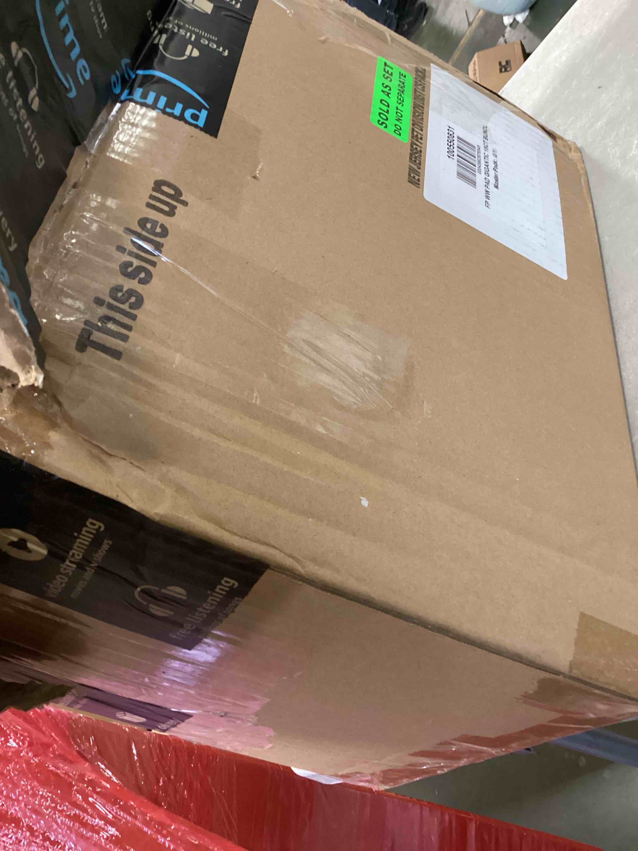 https://s3.amazonaws.com/lotting-images-prod/bidfta/BLU5926301_1710522995573.jpeg