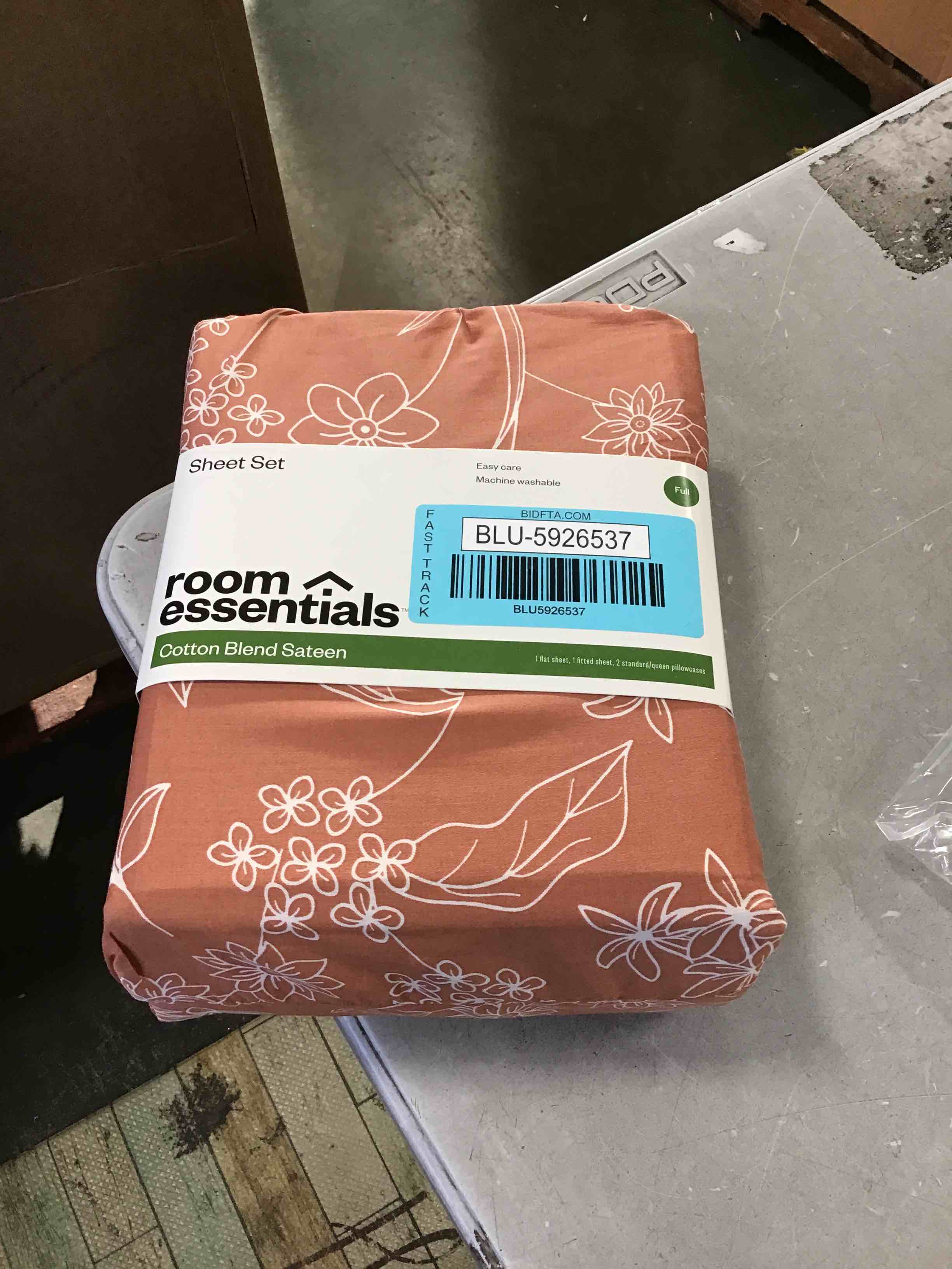 https://s3.amazonaws.com/lotting-images-prod/bidfta/BLU5926537_1710852072354.jpeg