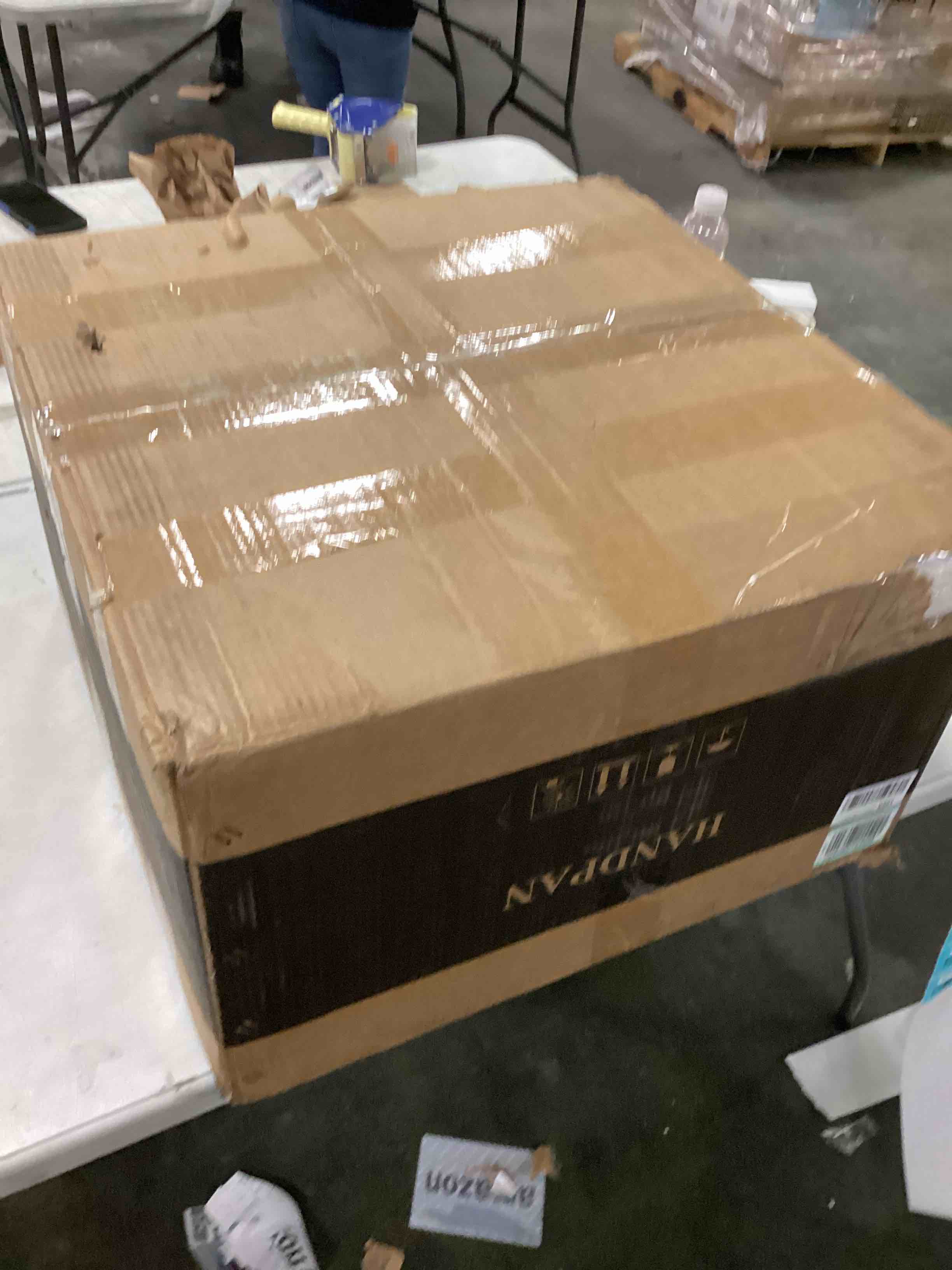 https://s3.amazonaws.com/lotting-images-prod/bidfta/BLU5926809_1711113733565.jpeg