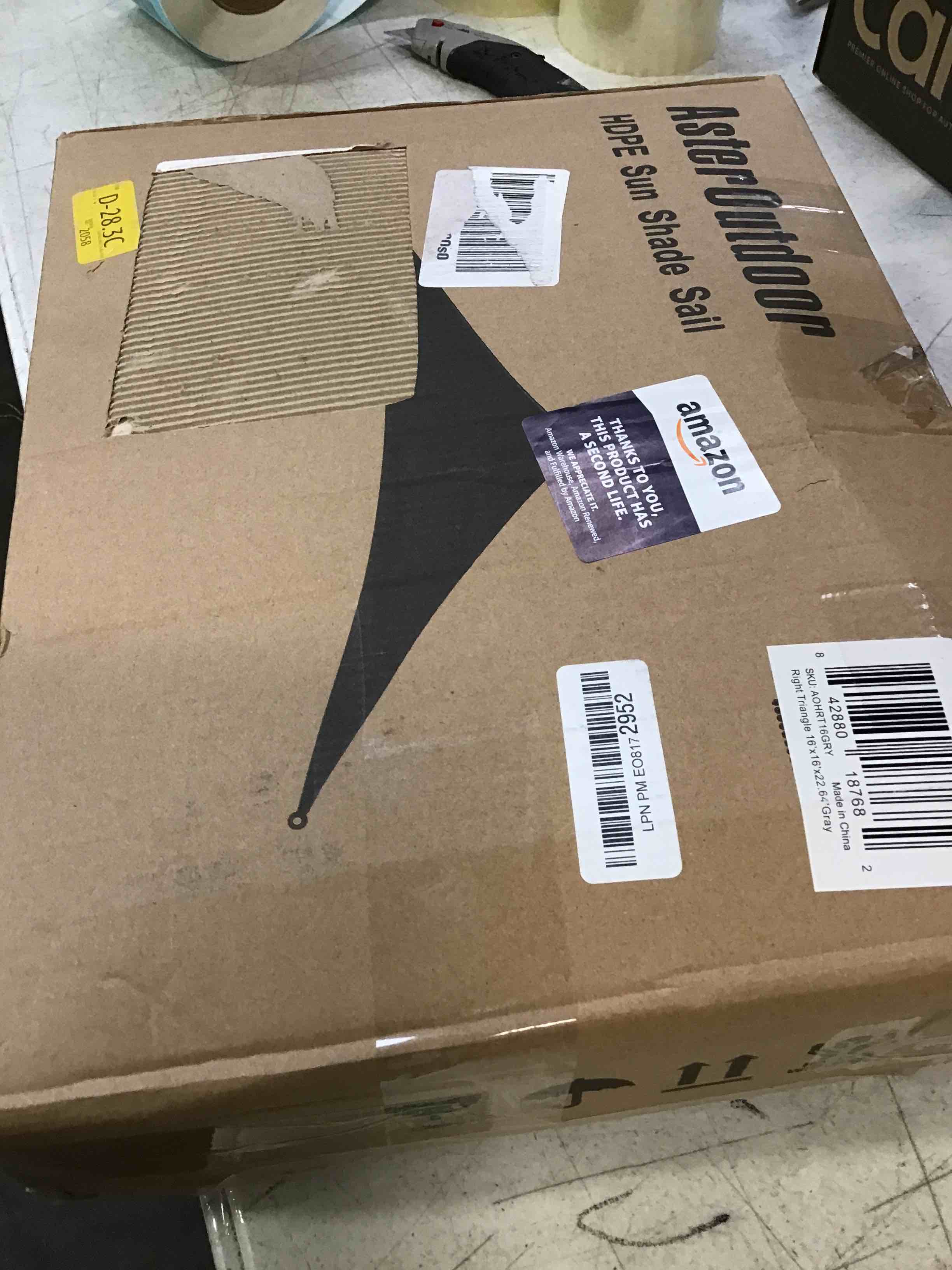 https://s3.amazonaws.com/lotting-images-prod/bidfta/BLU5927243_1709661771944.jpeg