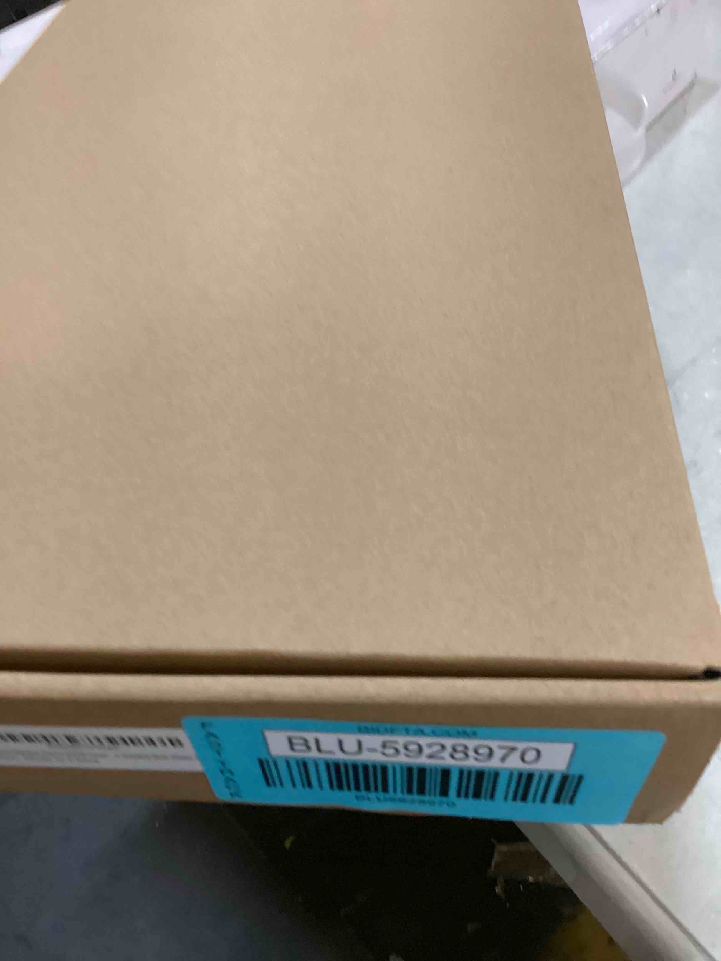 https://s3.amazonaws.com/lotting-images-prod/bidfta/BLU5928970_1709655834400.jpeg