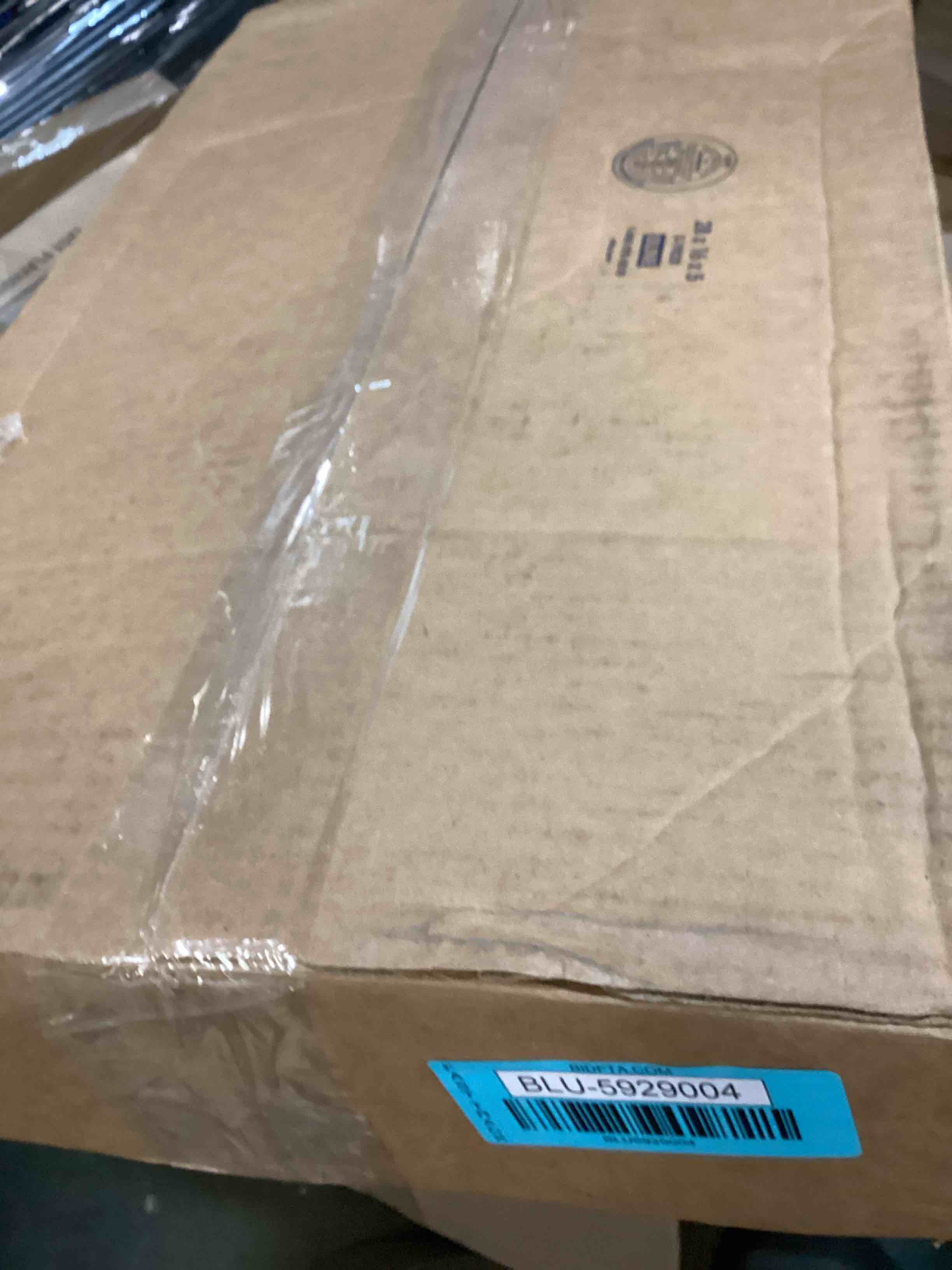 https://s3.amazonaws.com/lotting-images-prod/bidfta/BLU5929004_1709659654556.jpeg