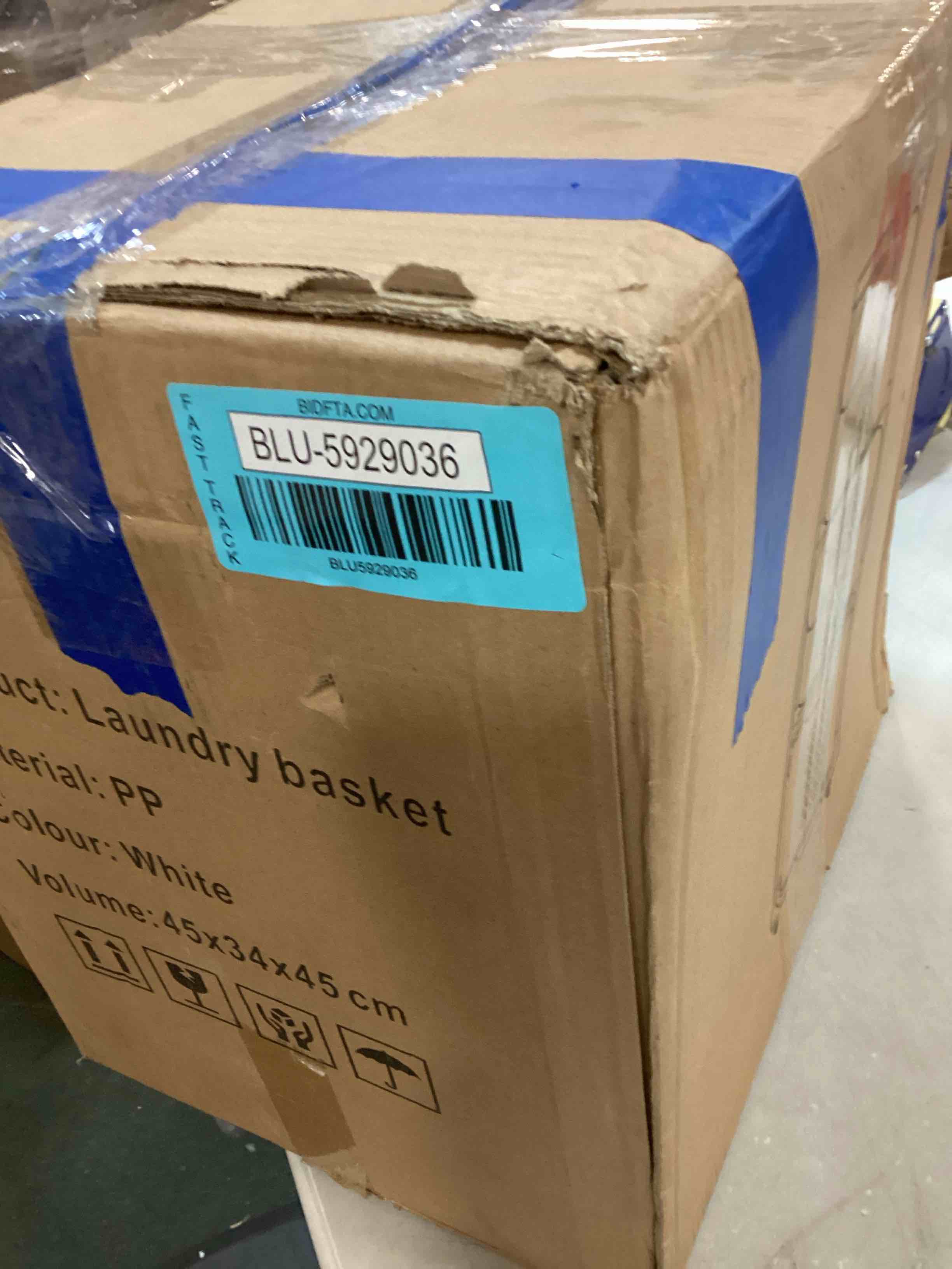 https://s3.amazonaws.com/lotting-images-prod/bidfta/BLU5929036_1709664724376.jpeg