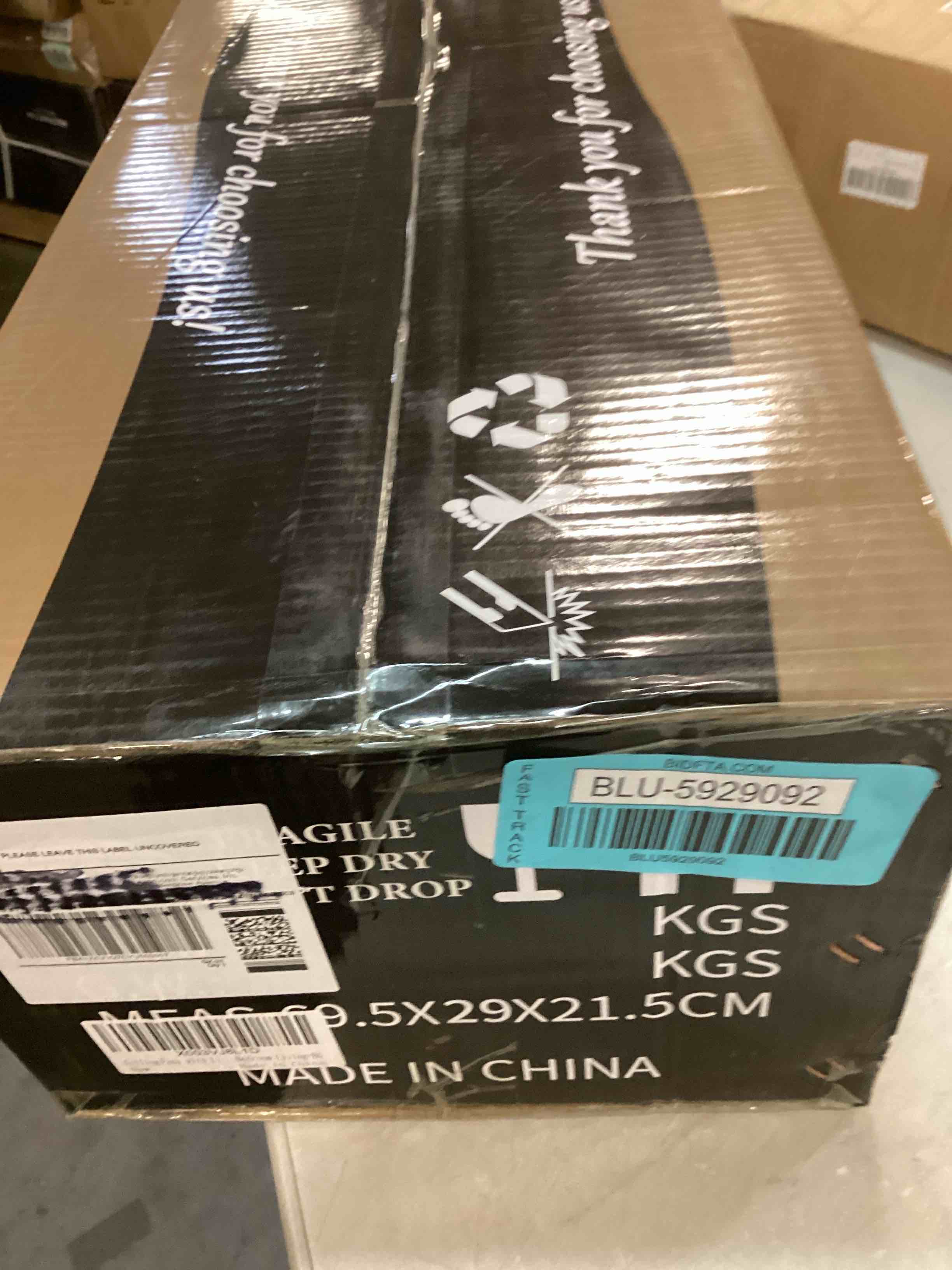 https://s3.amazonaws.com/lotting-images-prod/bidfta/BLU5929092_1709673378462.jpeg