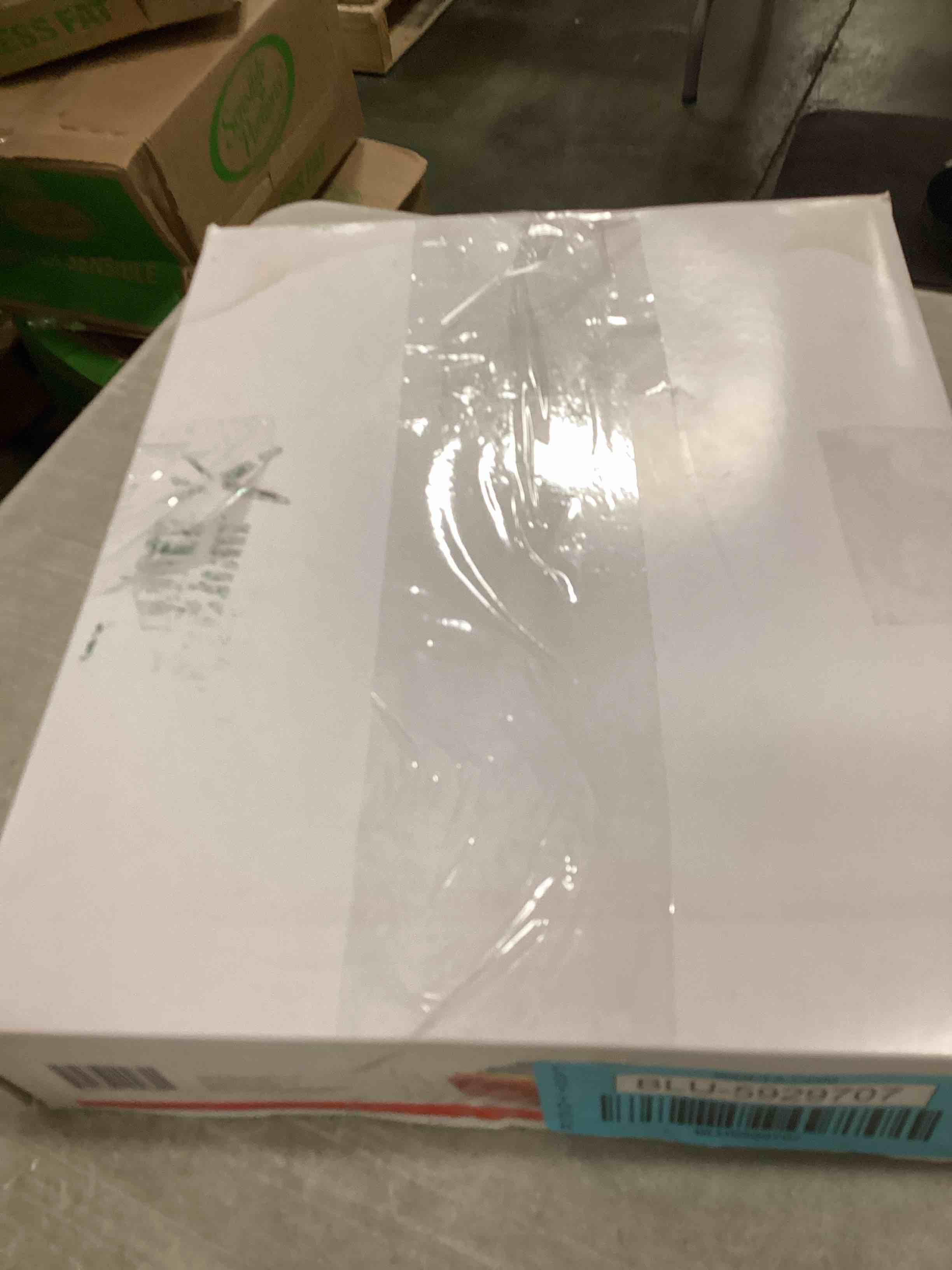 https://s3.amazonaws.com/lotting-images-prod/bidfta/BLU5929707_1710242027883.jpeg