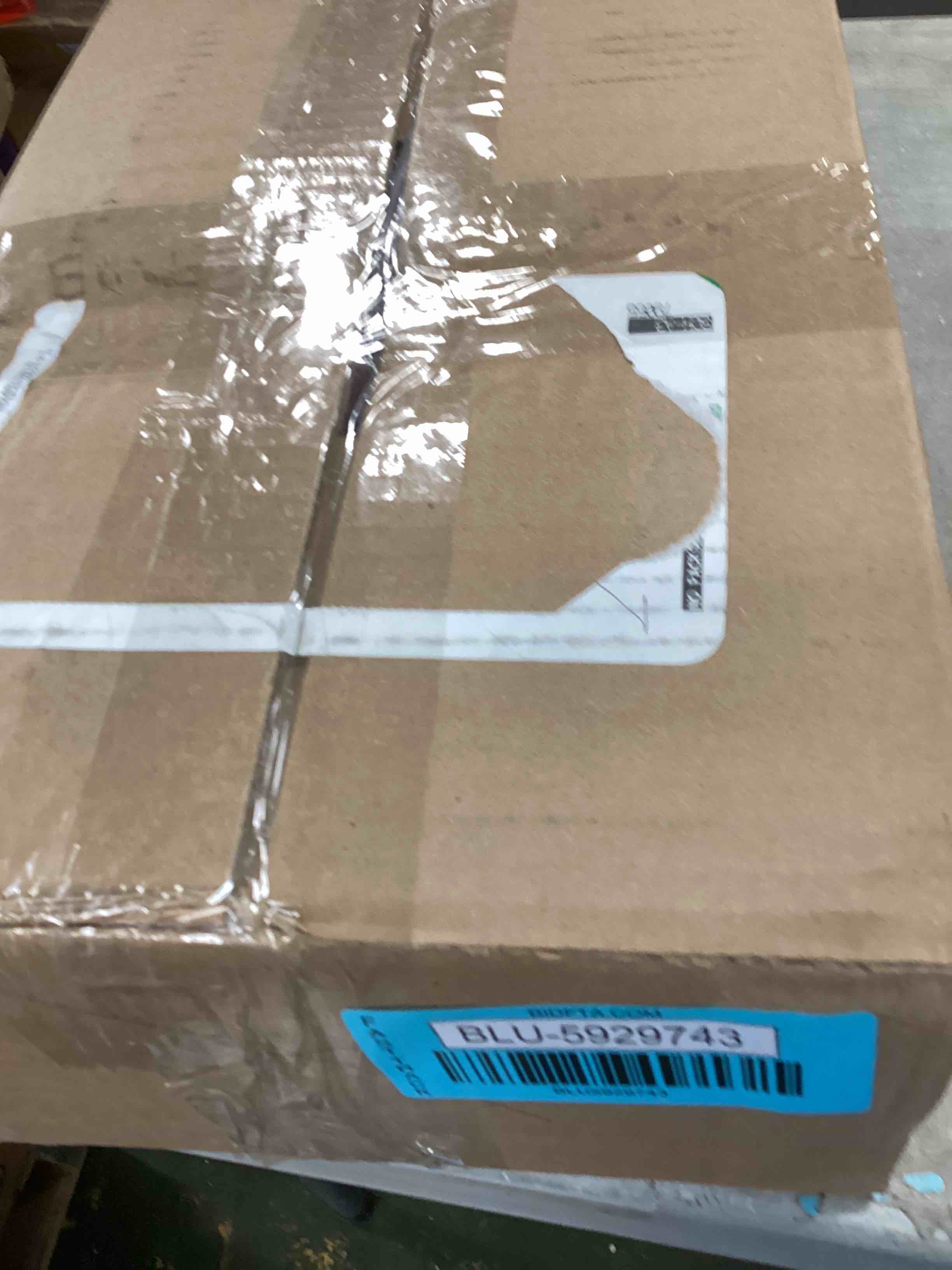 https://s3.amazonaws.com/lotting-images-prod/bidfta/BLU5929743_1710246426587.jpeg