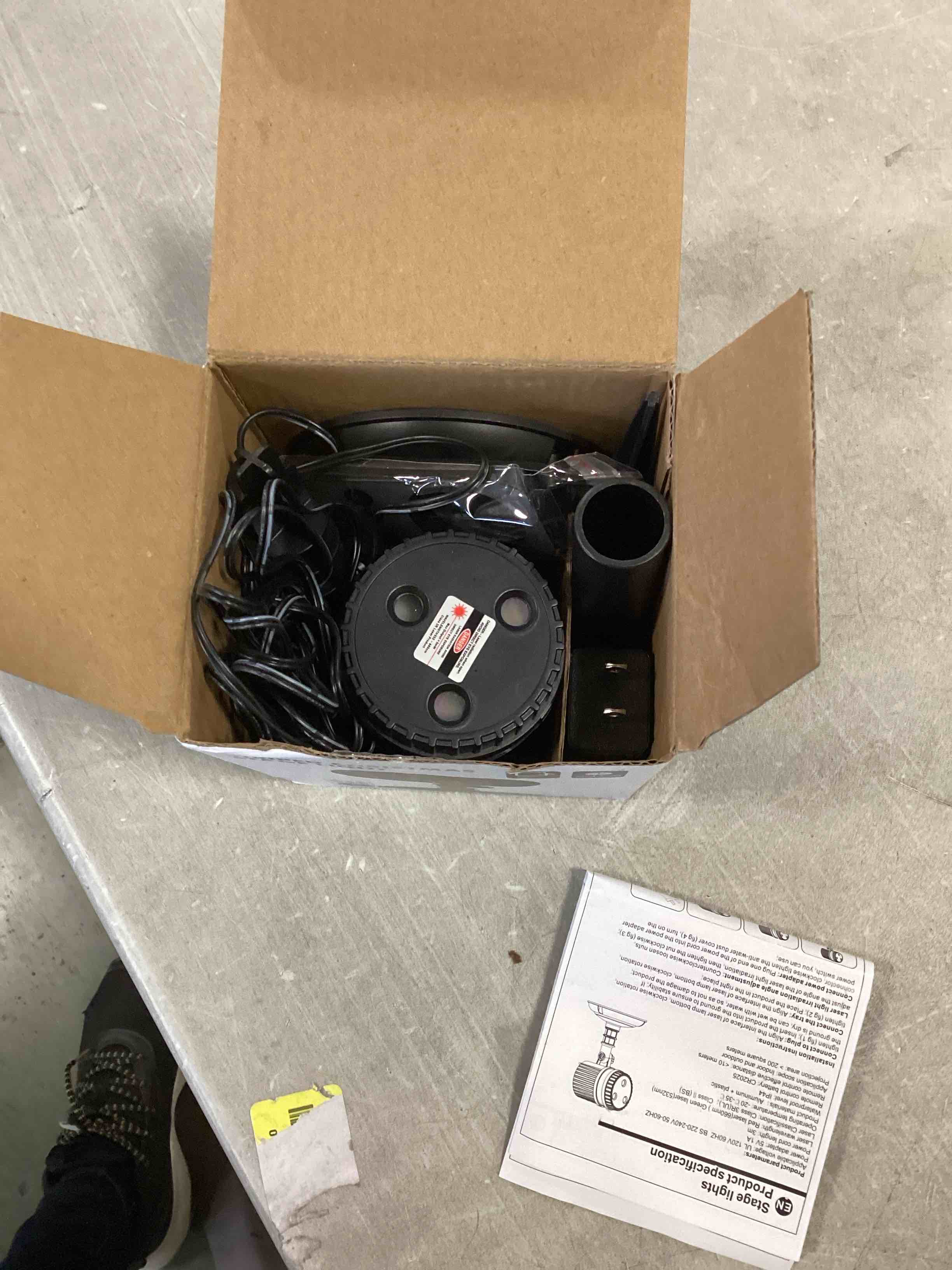 https://s3.amazonaws.com/lotting-images-prod/bidfta/BLU5929948_1709559285825.jpeg