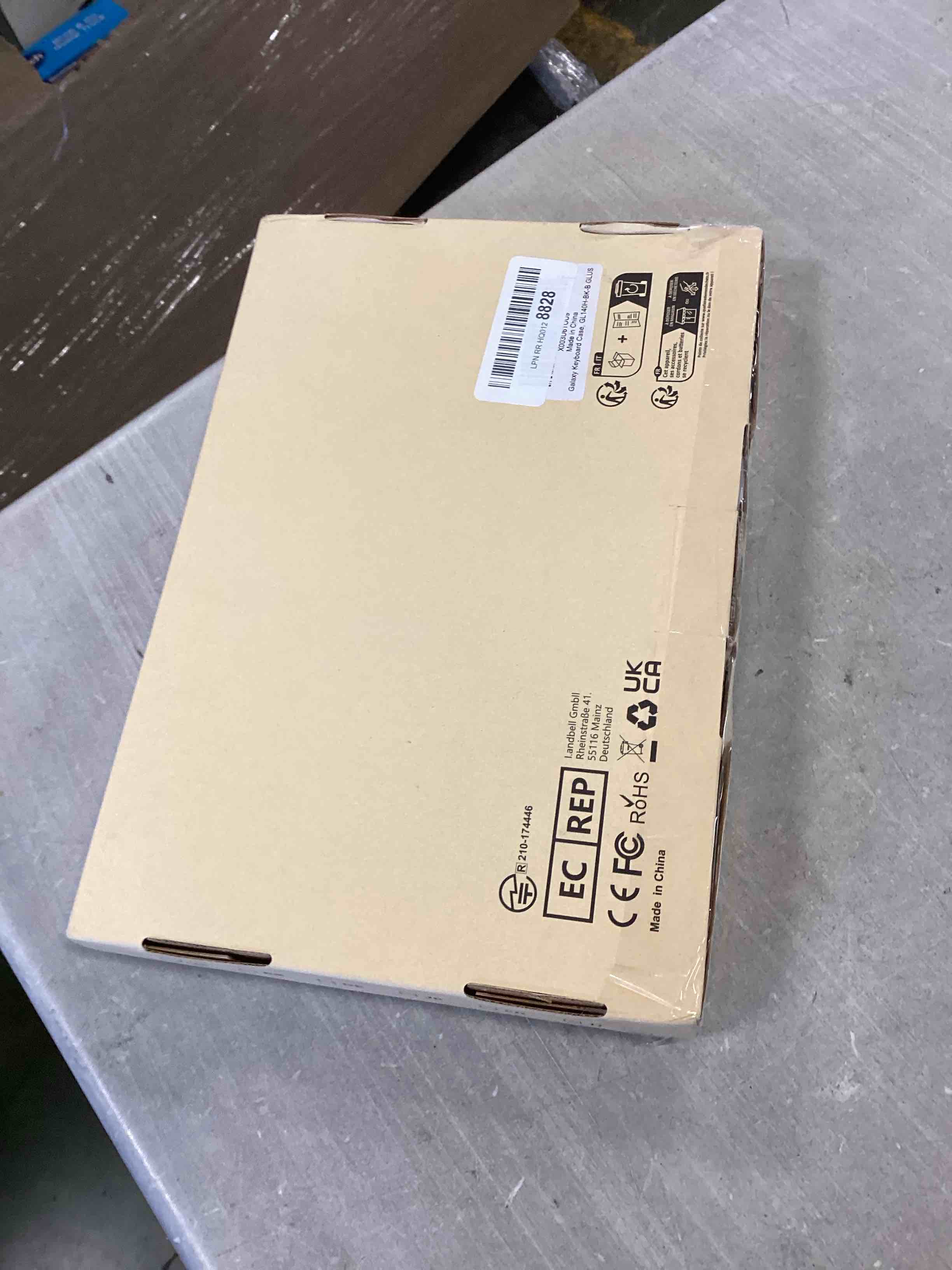 https://s3.amazonaws.com/lotting-images-prod/bidfta/BLU5929955_1709560823060.jpeg