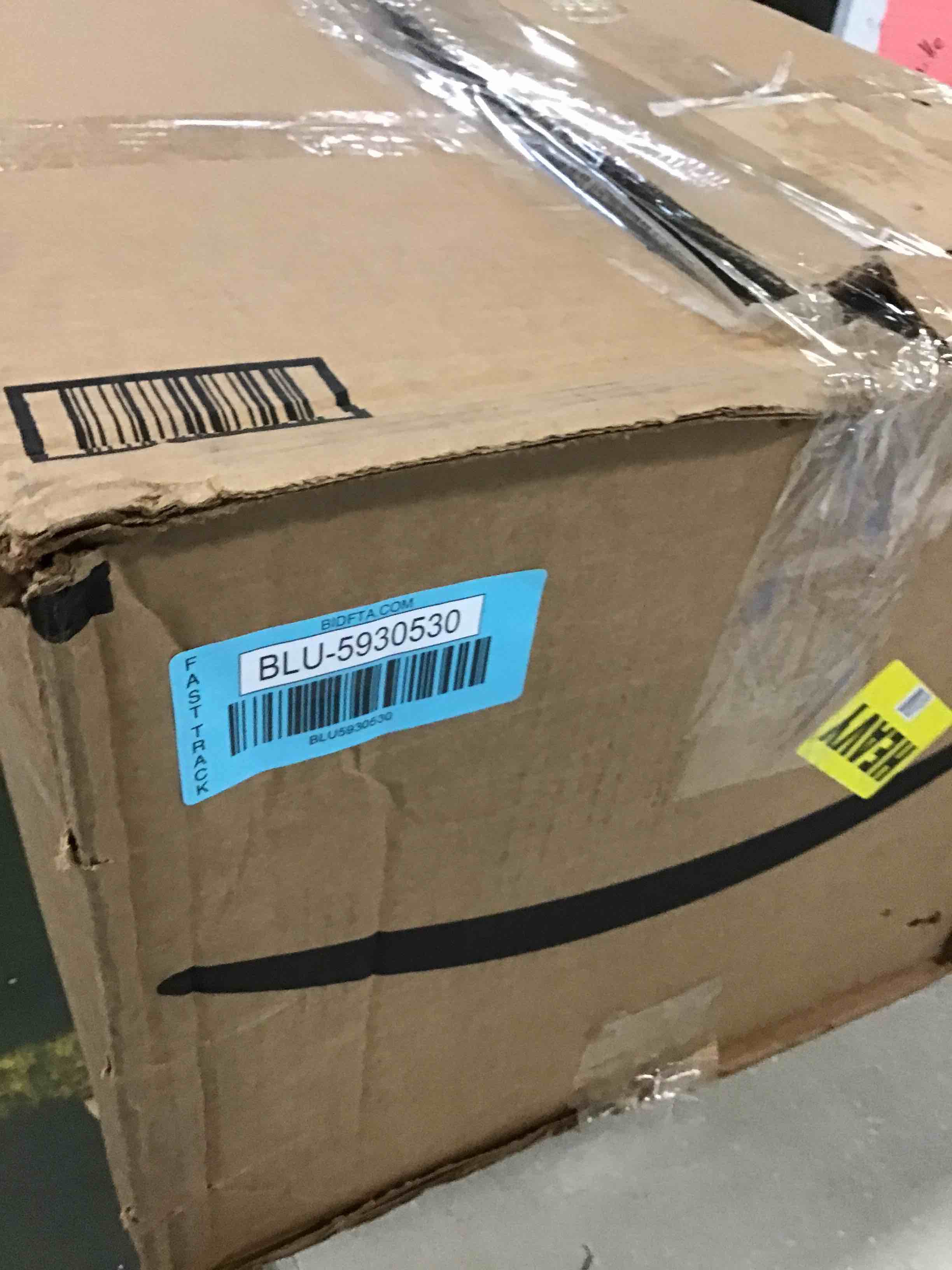 https://s3.amazonaws.com/lotting-images-prod/bidfta/BLU5930530_1710596028701.jpeg