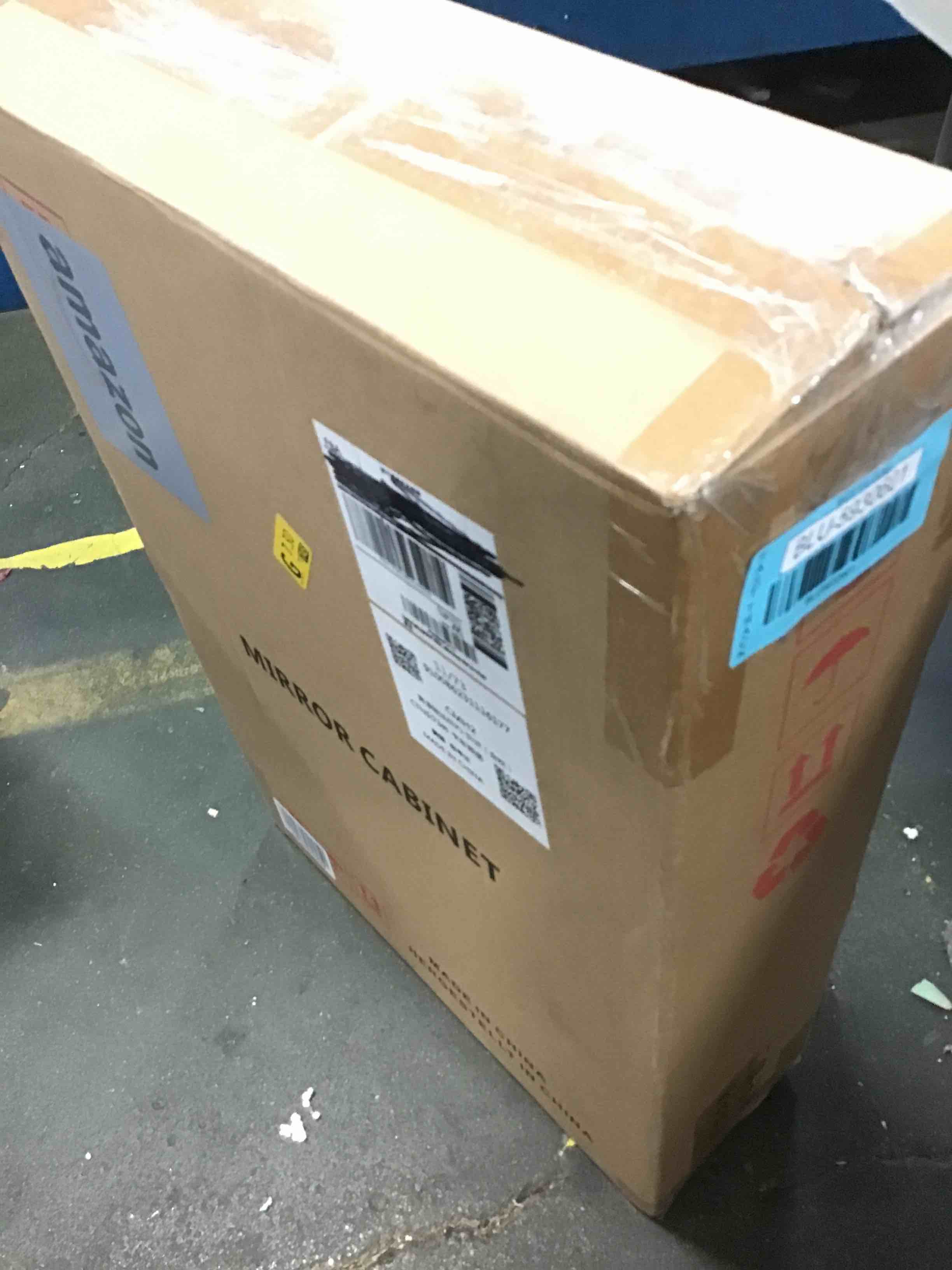 https://s3.amazonaws.com/lotting-images-prod/bidfta/BLU5930601_1710605200733.jpeg