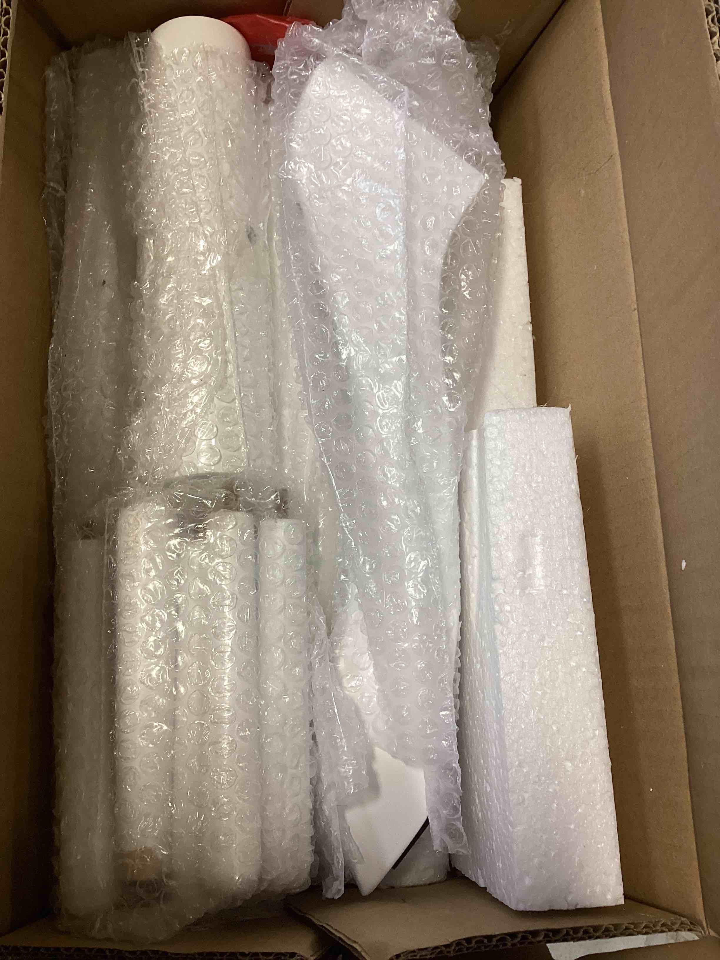 https://s3.amazonaws.com/lotting-images-prod/bidfta/BLU5933317_1709908858592.jpeg