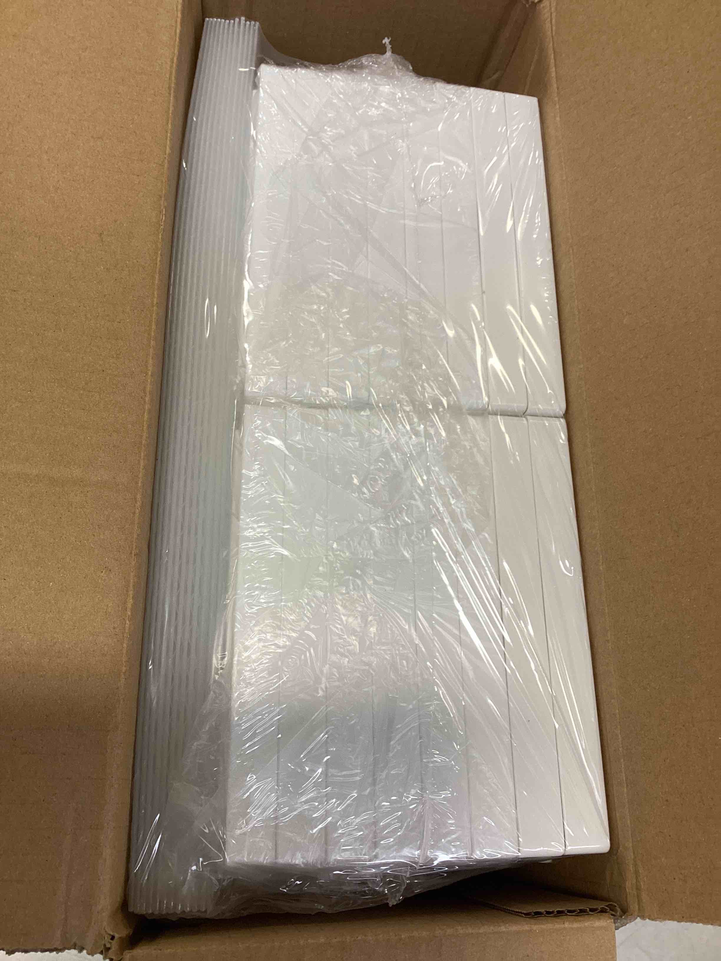 https://s3.amazonaws.com/lotting-images-prod/bidfta/BLU5933321_1709909256207.jpeg