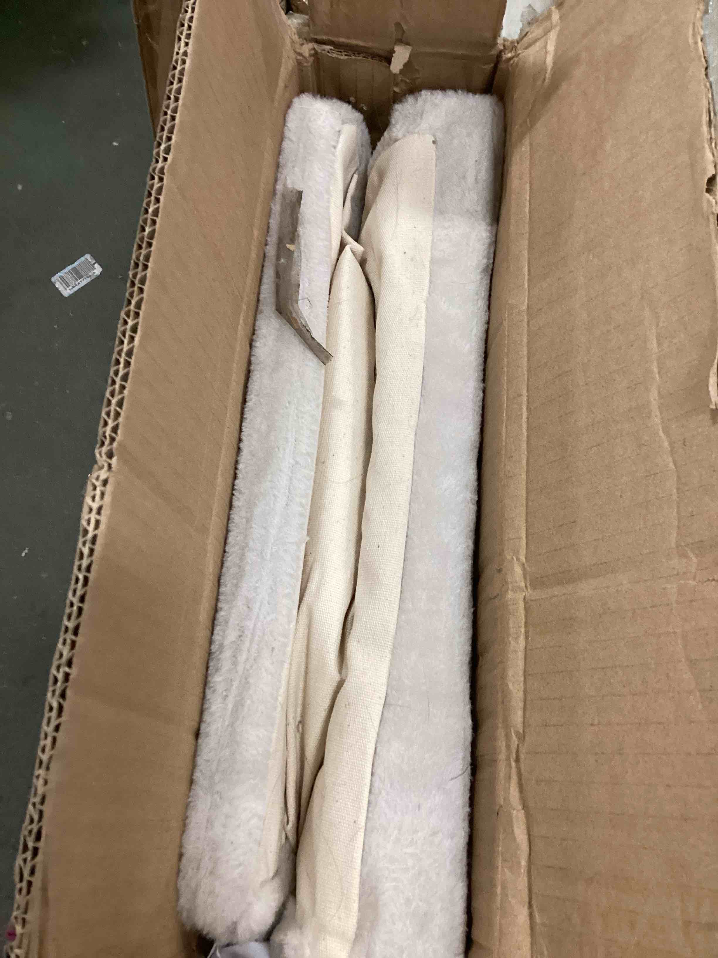 https://s3.amazonaws.com/lotting-images-prod/bidfta/BLU5933533_1710597642422.jpeg