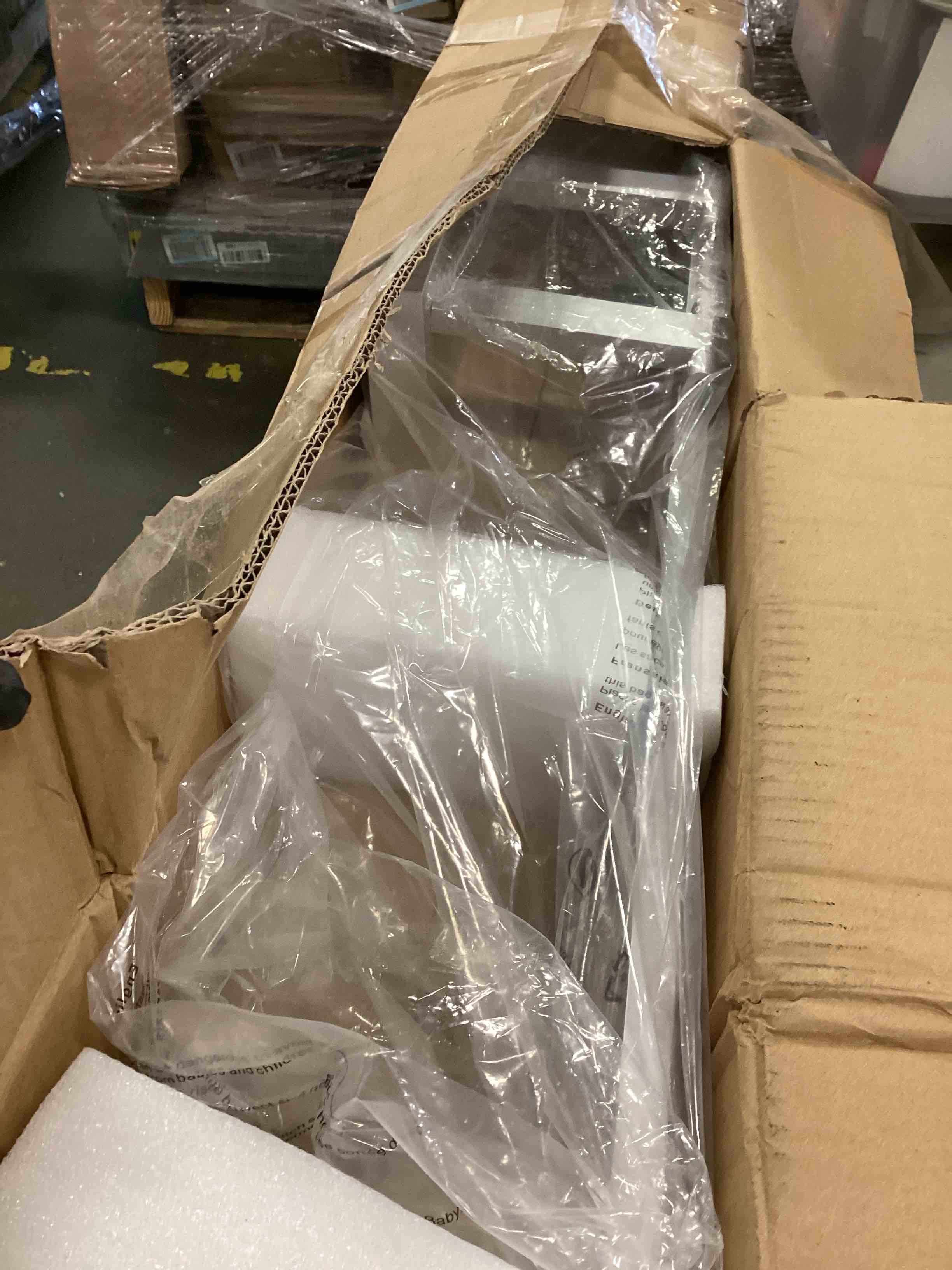 https://s3.amazonaws.com/lotting-images-prod/bidfta/BLU5933545_1710600247474.jpeg