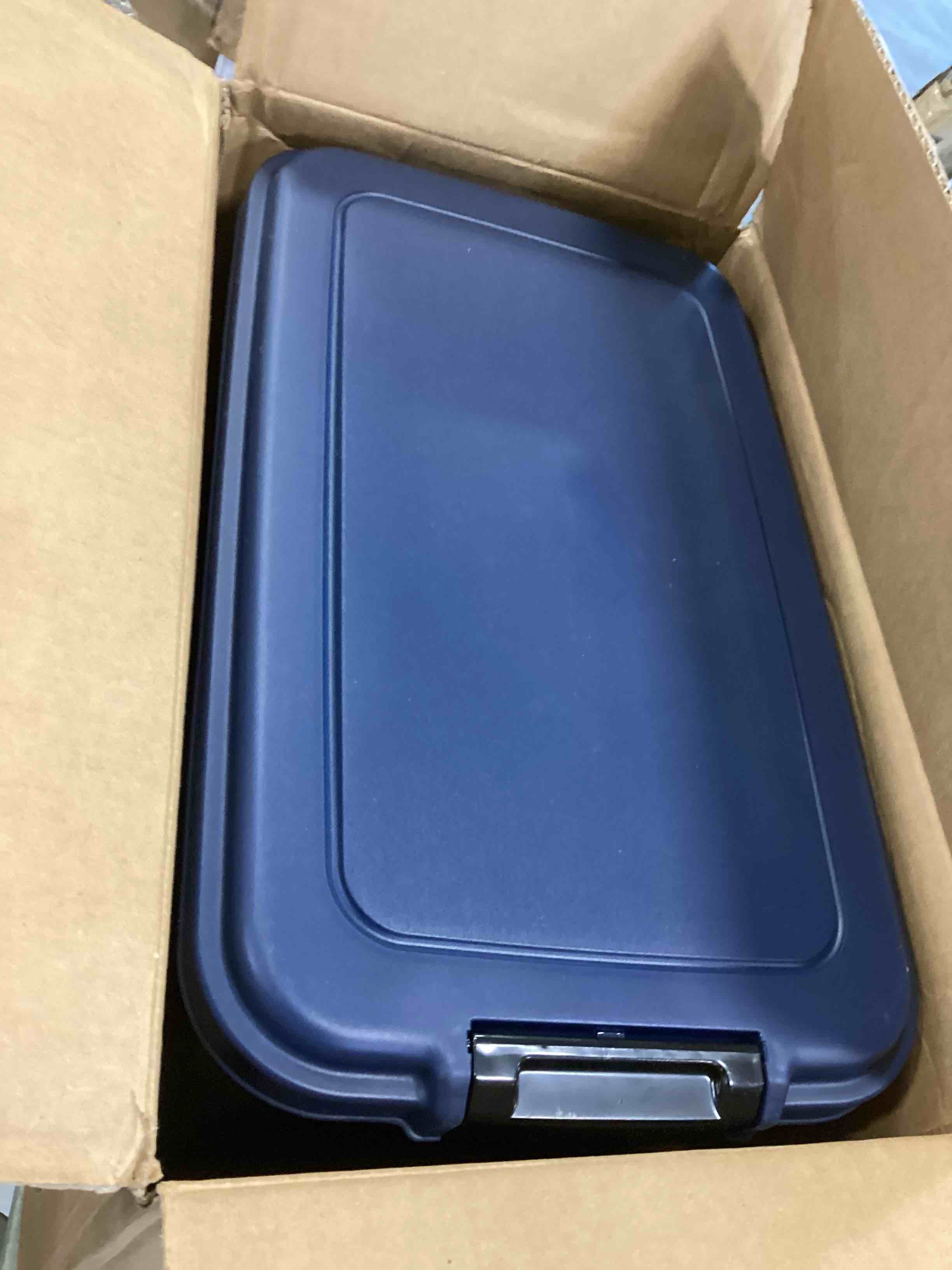 https://s3.amazonaws.com/lotting-images-prod/bidfta/BLU5933576_1710606231342.jpeg